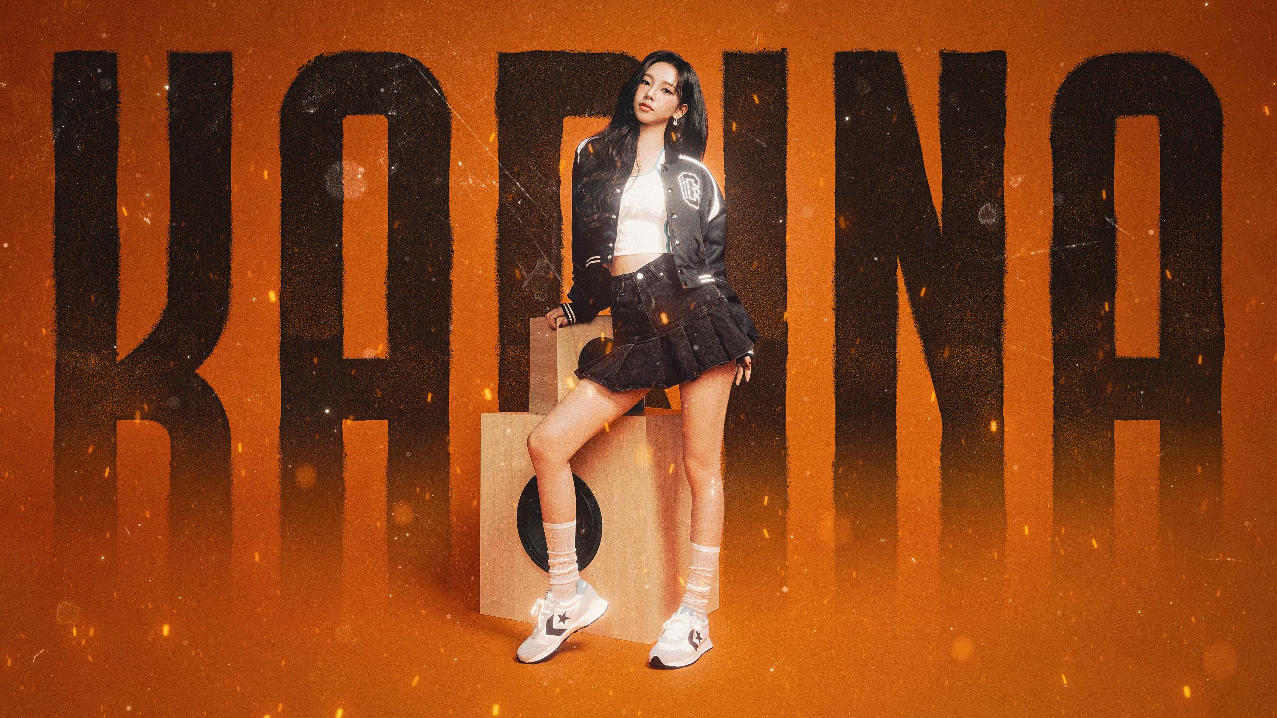 Karina x Converse Desktop Background