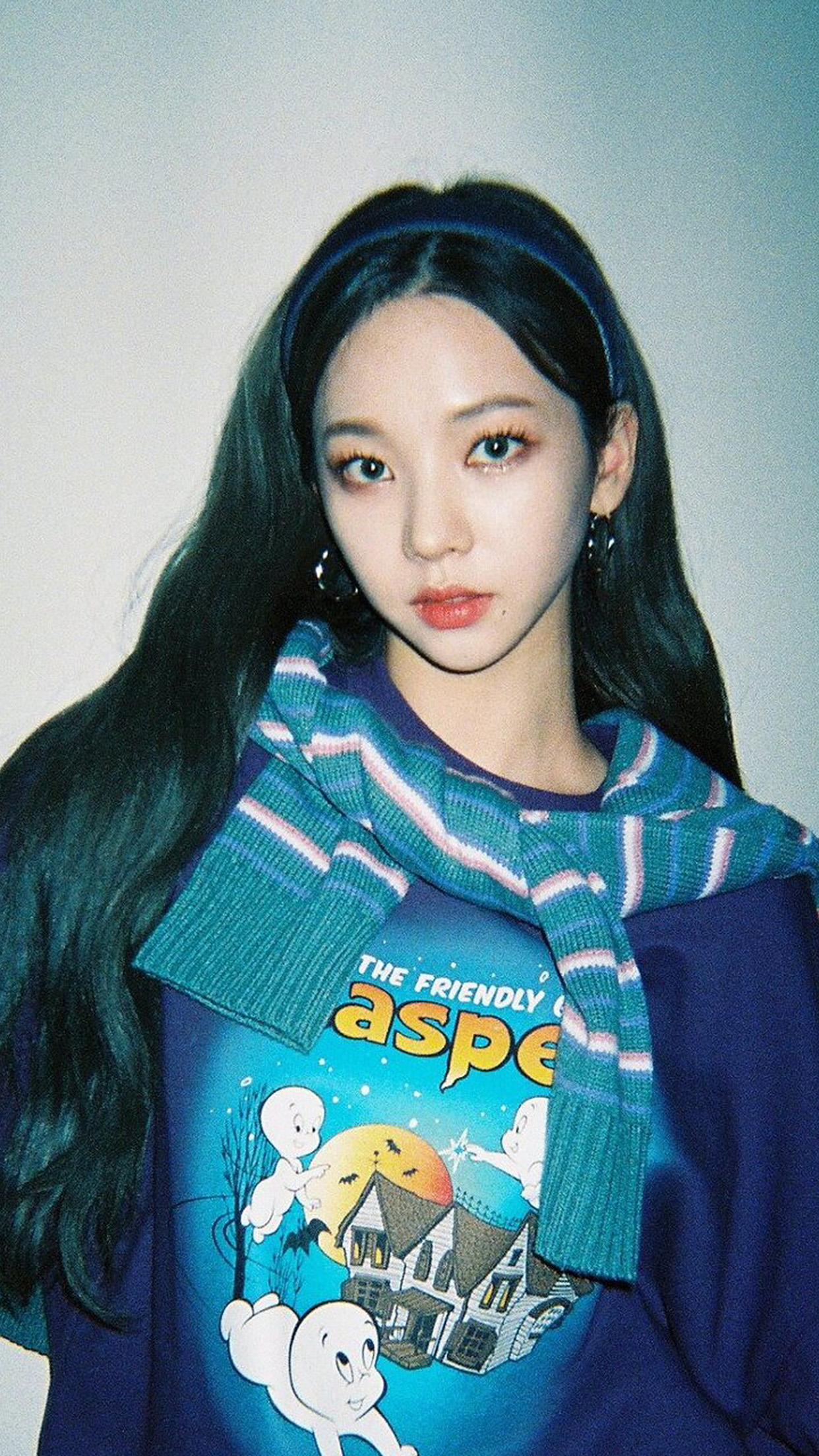 iPhone 6 wallpaper. karina girl aespa blue winter kpop idol