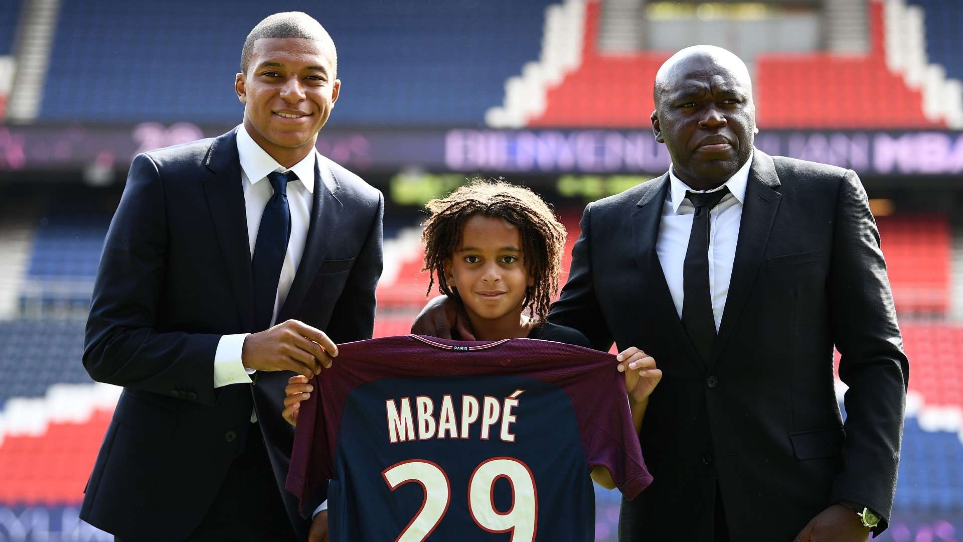 There's Two Of Them! Kylian Mbappe's 15 Year Old Brother Ethan Makes Senior PSG Debut In Friendly. Goal.com US
