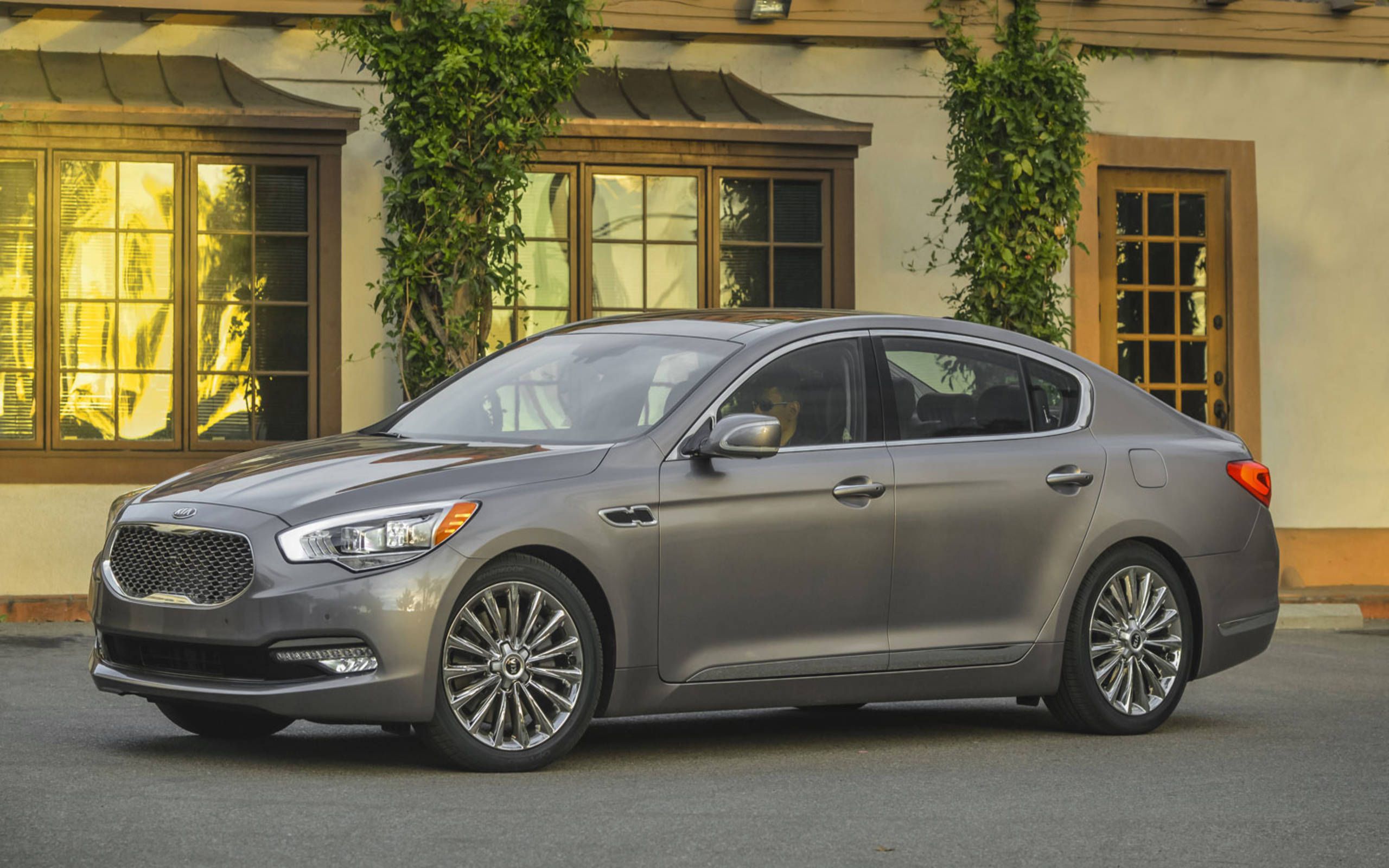 Kia K900 drive review: Great expectations