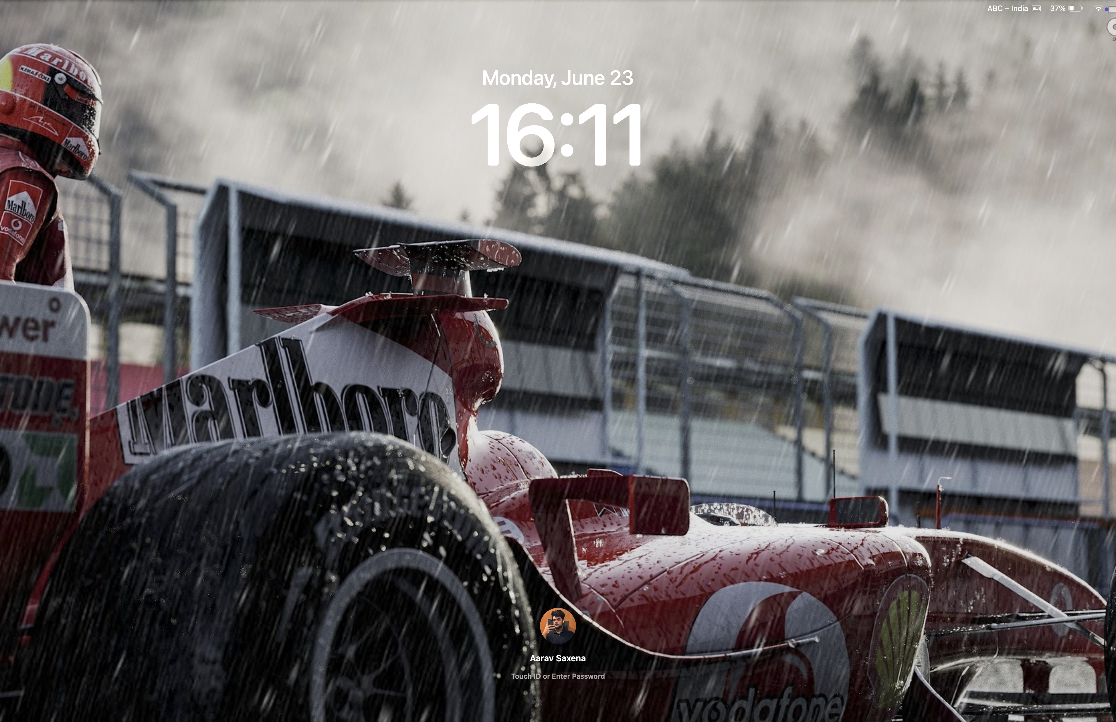 Show Your Lockscreen Wallpaper! Provide A Link To The Wallpaper As Well For Everyone