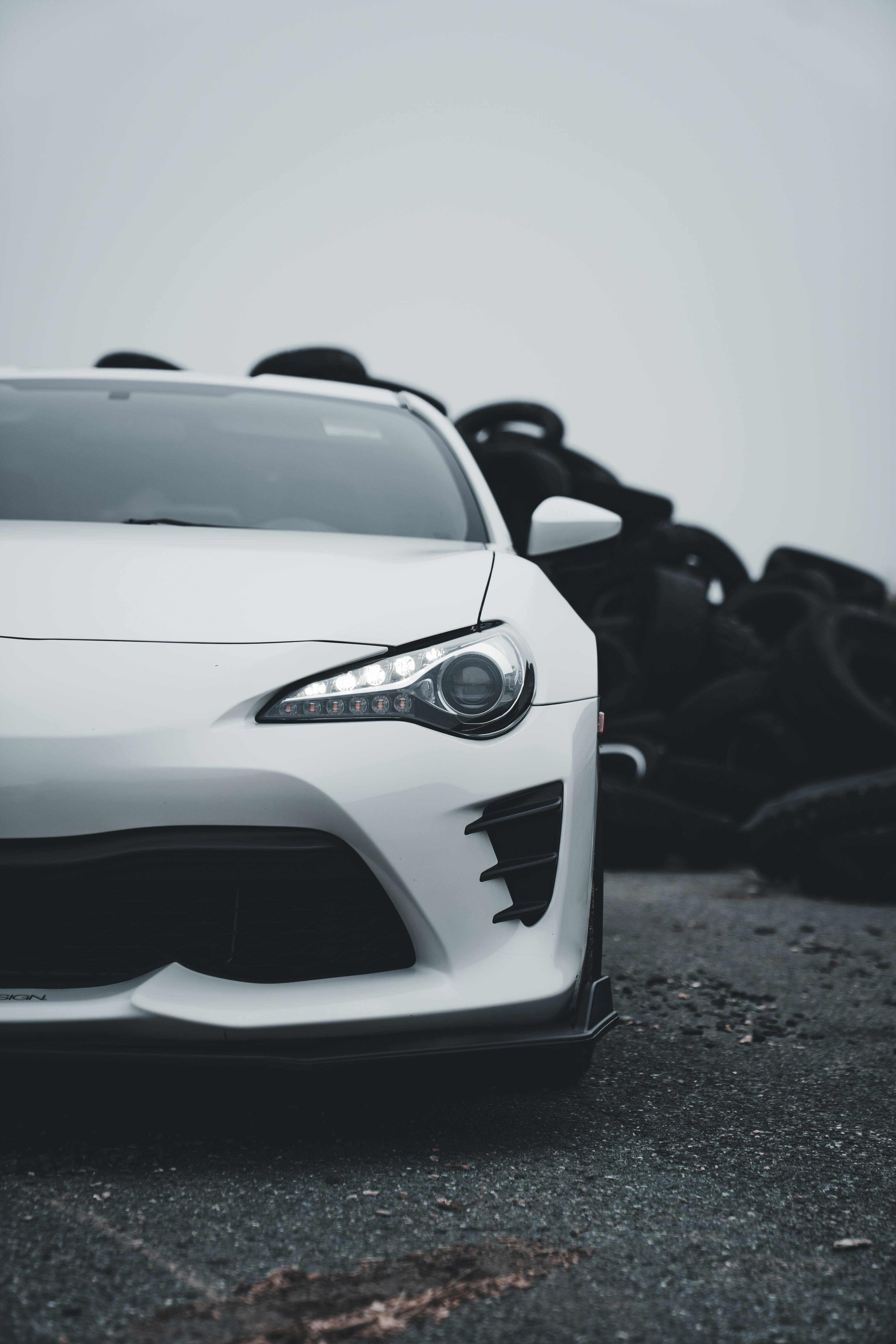 Close up of White Car · Free