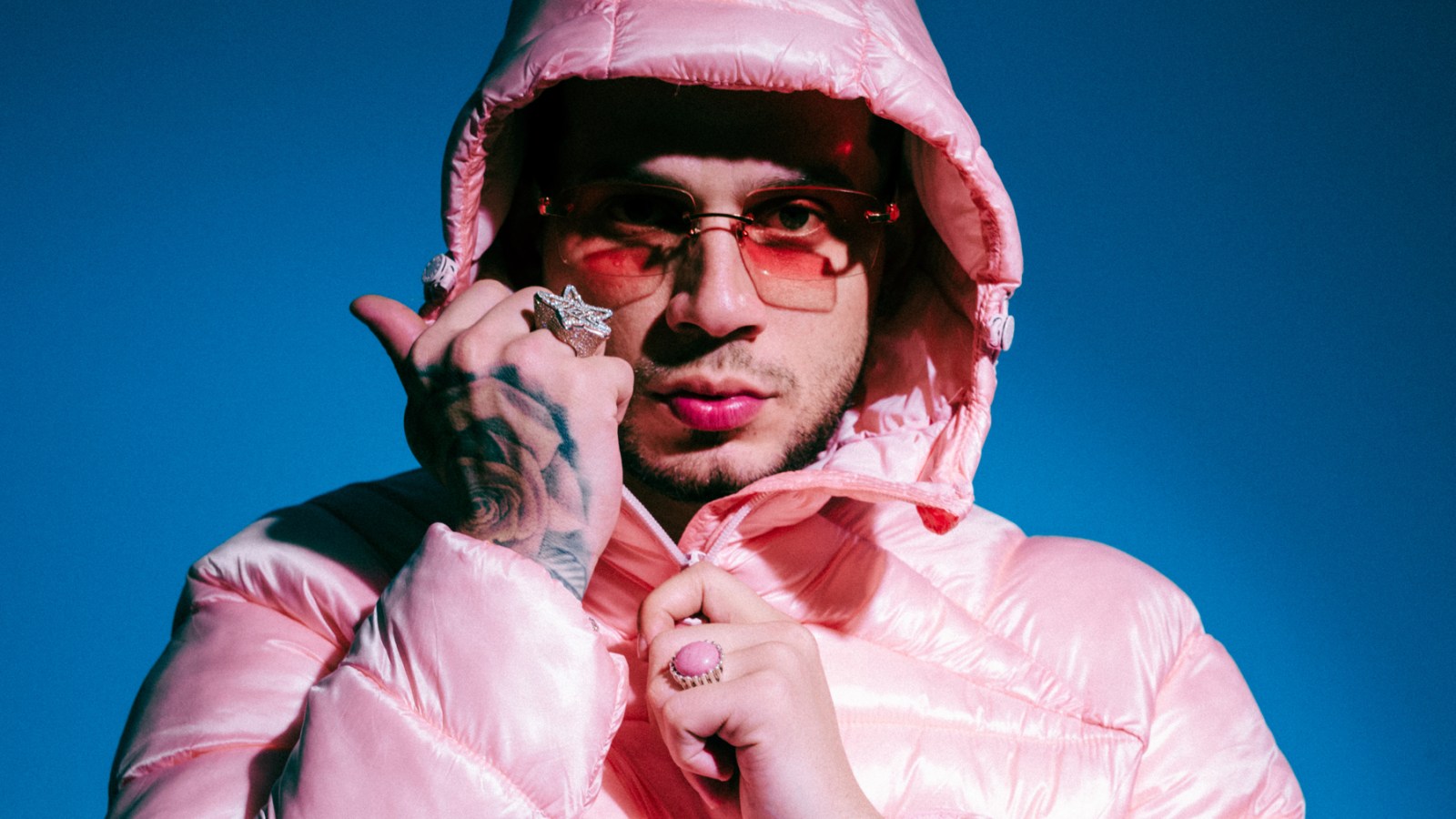 Dei V Shares 'Los Flavorz' Track List: Omar Courtz, De La Rose Collabs