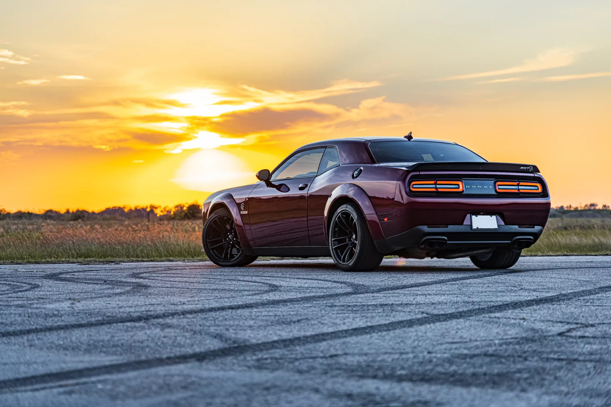 1,000 Horsepower JAILBREAK Hellcat Challenger RIPS on Track