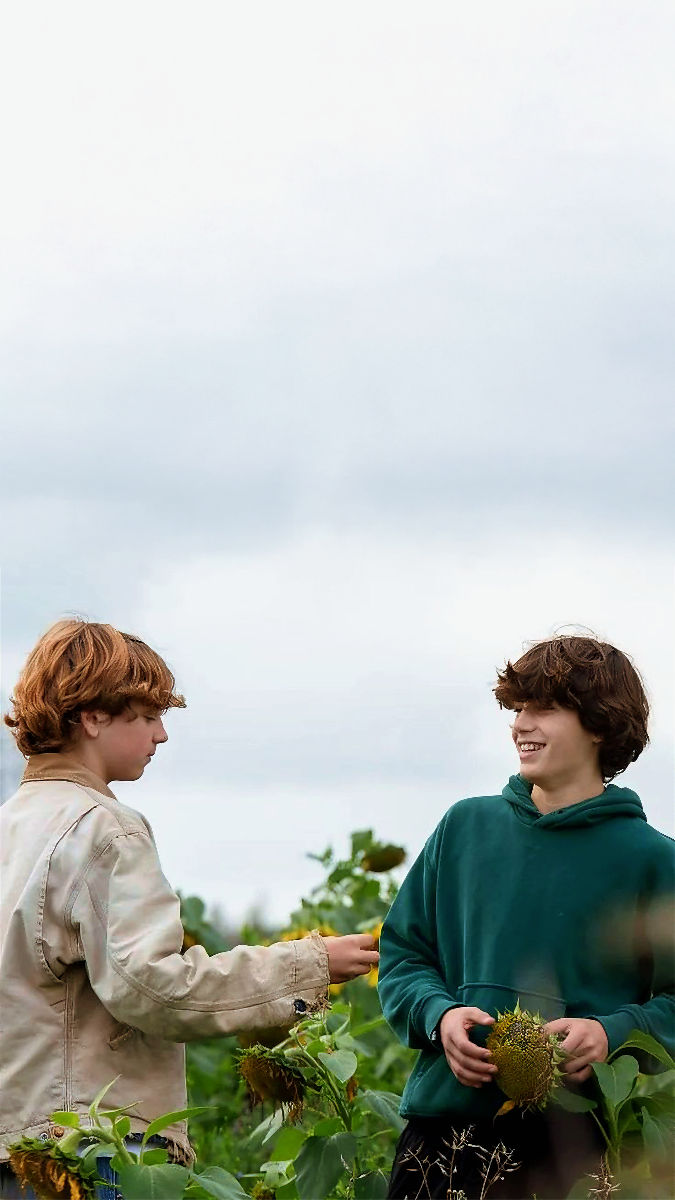 Young Hearts Wallpaper!