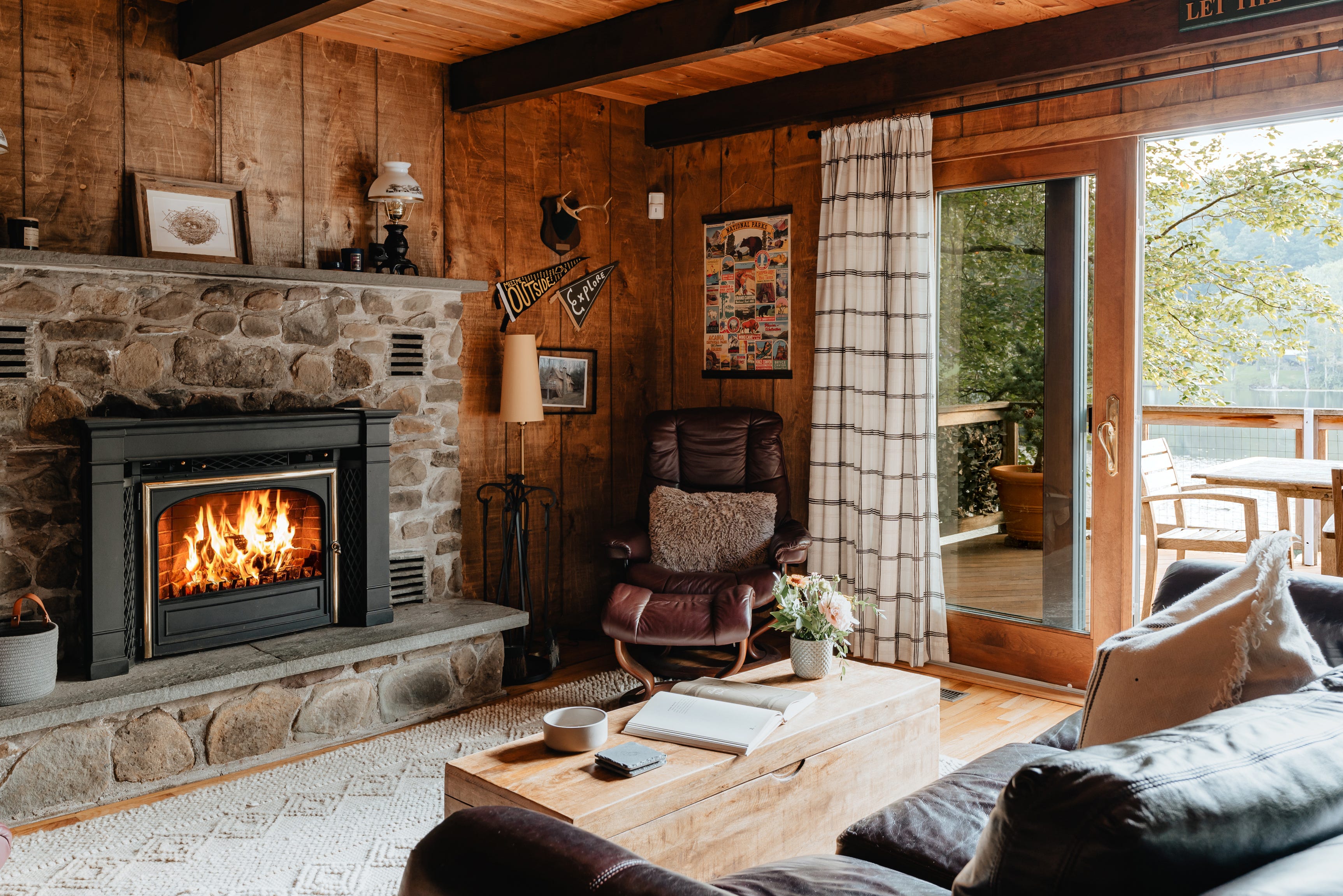 Cozy Cabins Perfect for Your Autumn Upstate Getaways