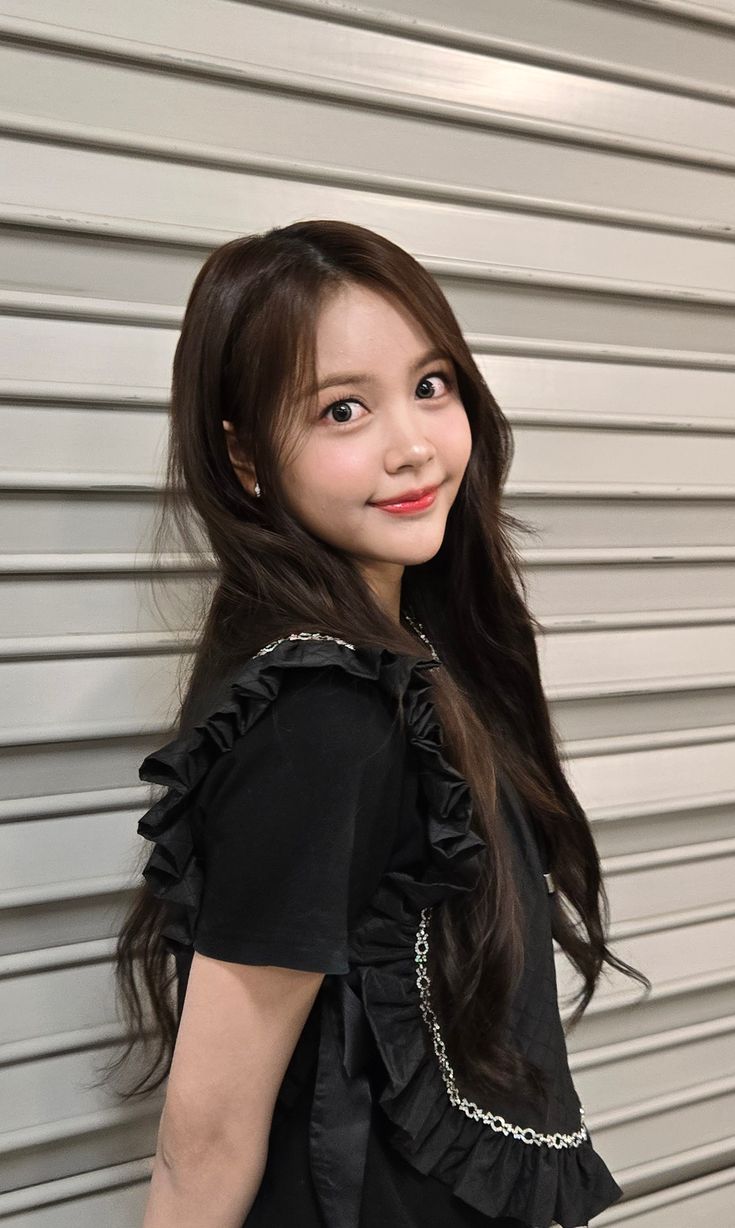 Carmen Wallpaper Free Download. High Quality Idol Photo Collection