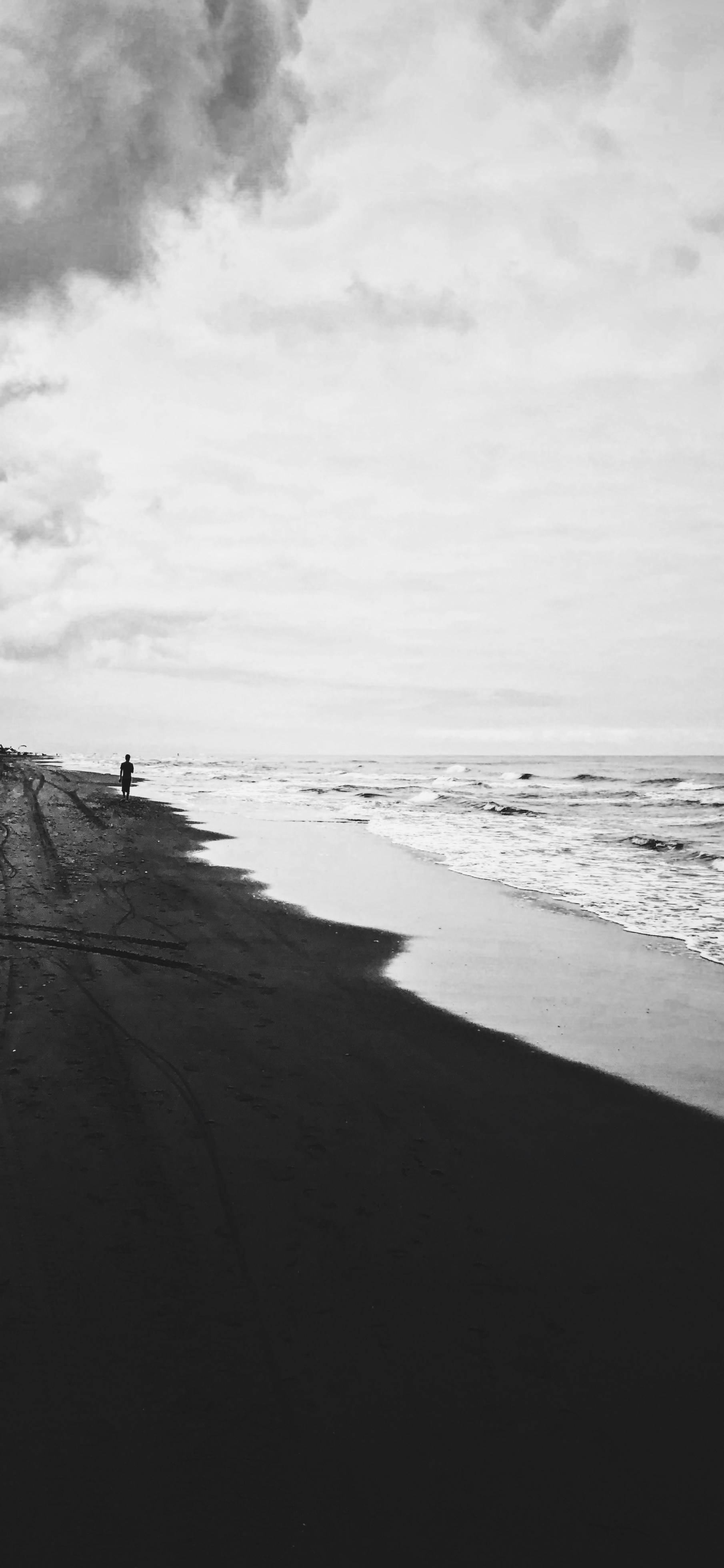 Best Black iPhone Wallpaper 2024 (Free 4k HD Download)