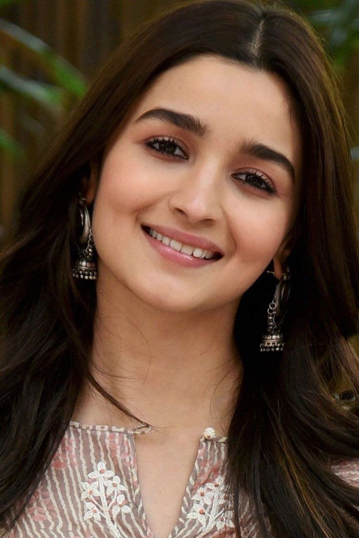 Alia Bhatt HD Face
