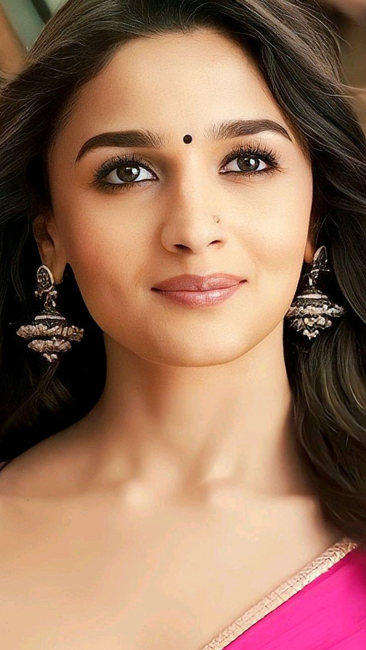 Alia Bhatt Bollywood actress beautiful picture HD wallpaper free download