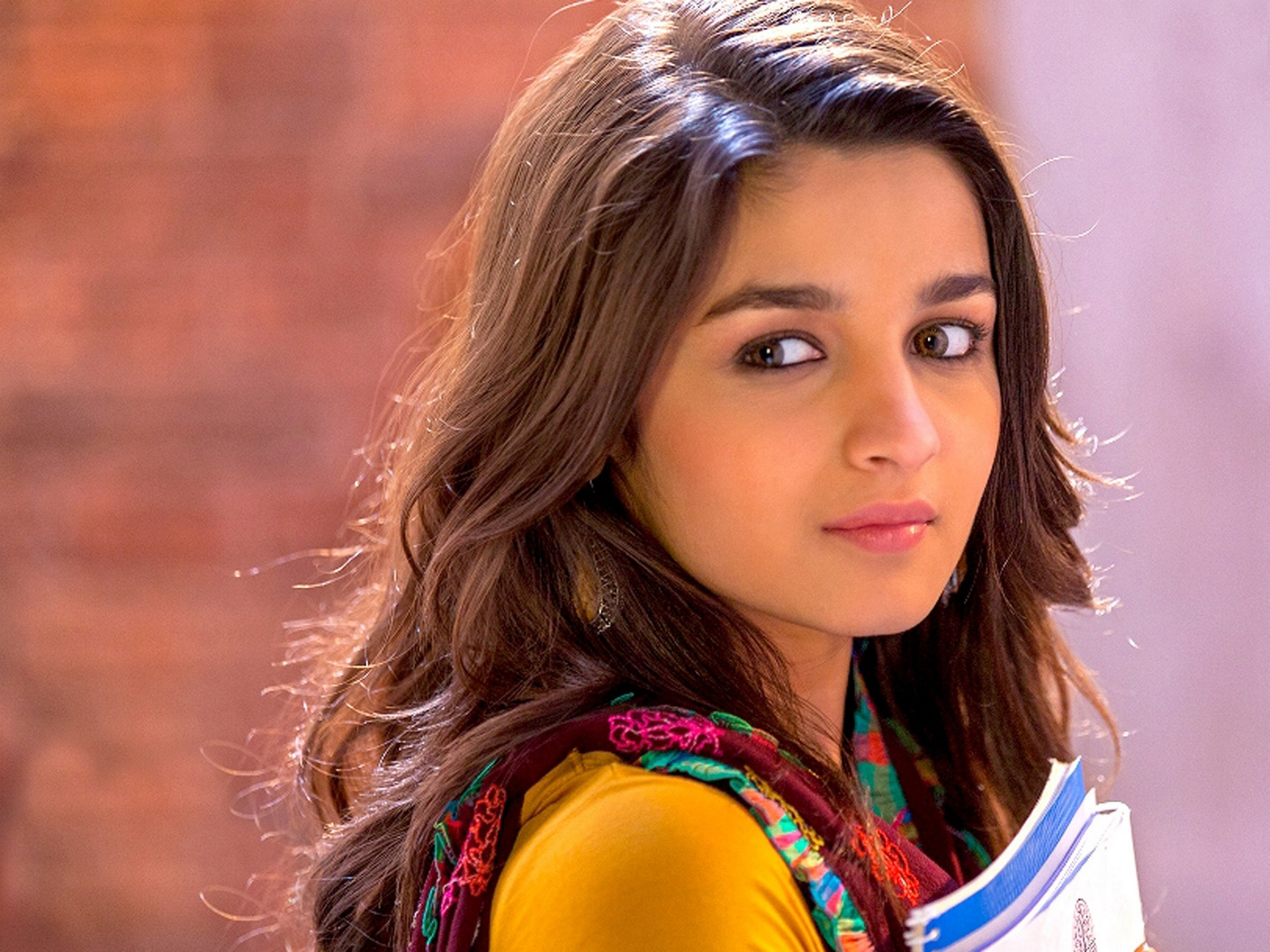 Cute Alia Bhatt in 2 States Movie HD Wallpaper. The atma in Batman