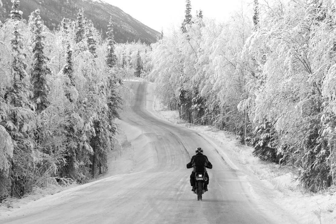 Riding motorcycle in the winter: combat the cold