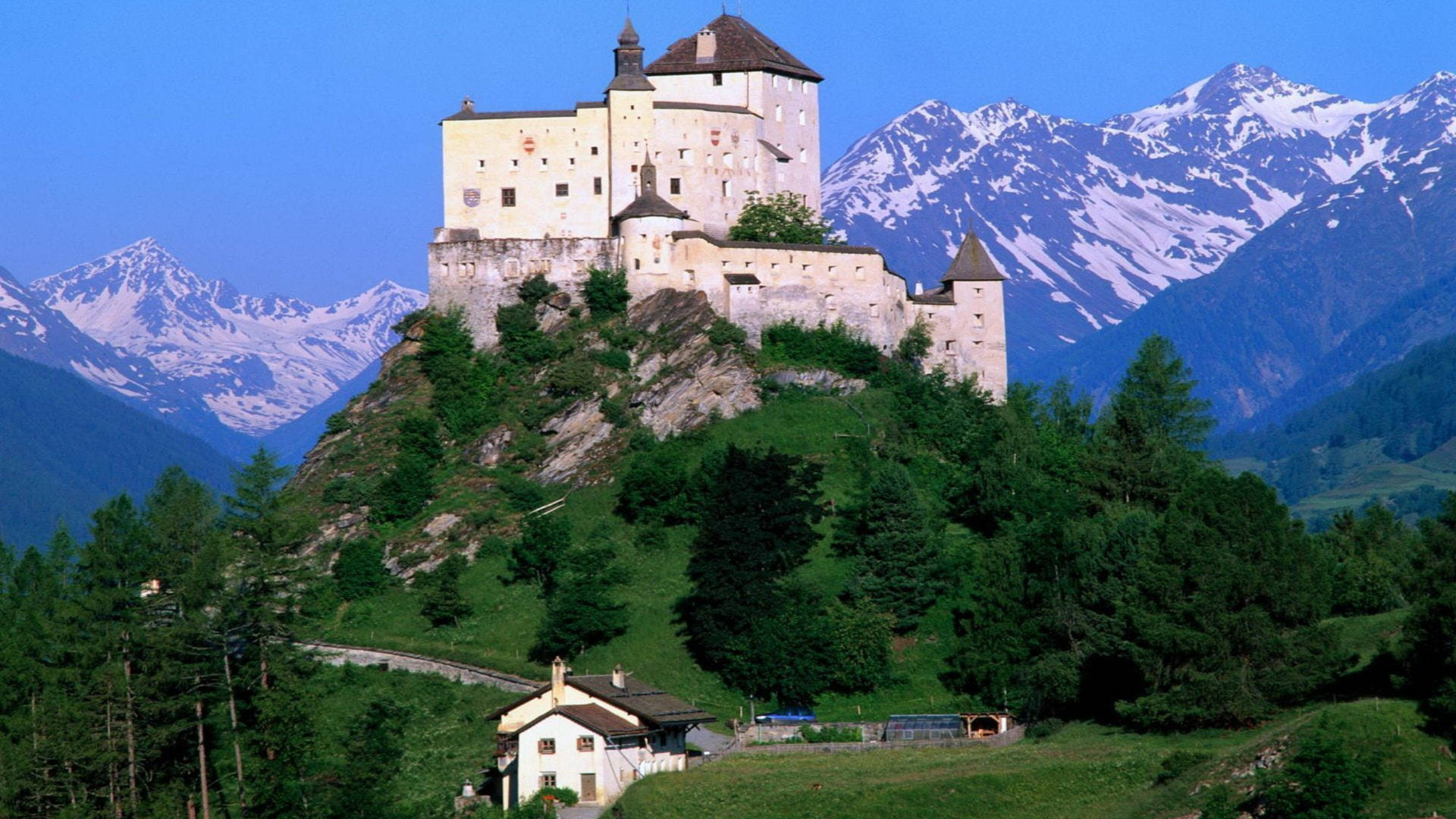 Download Tarasp Castle Switzerland Wallpaper