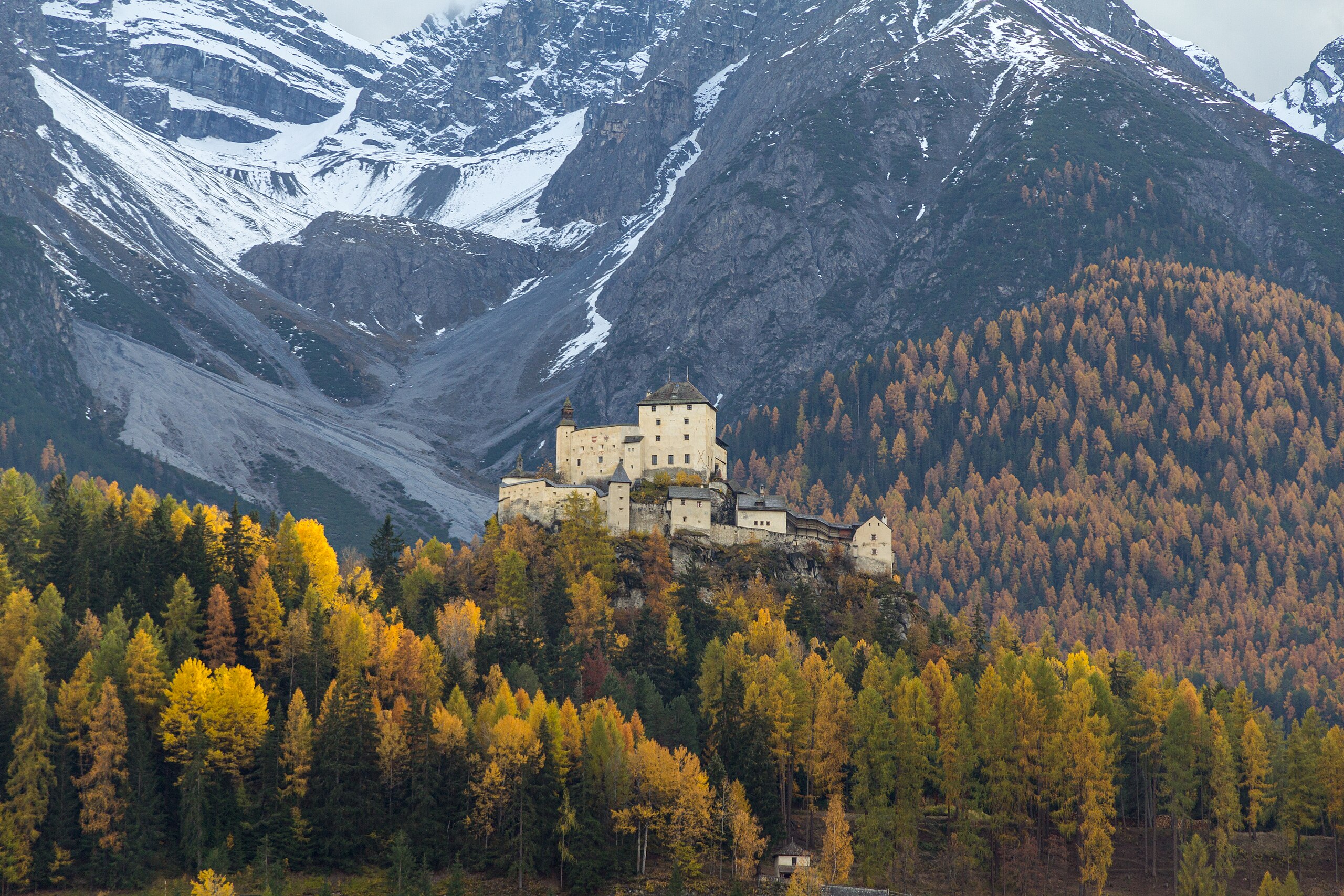 Schloss Tarasp IMG