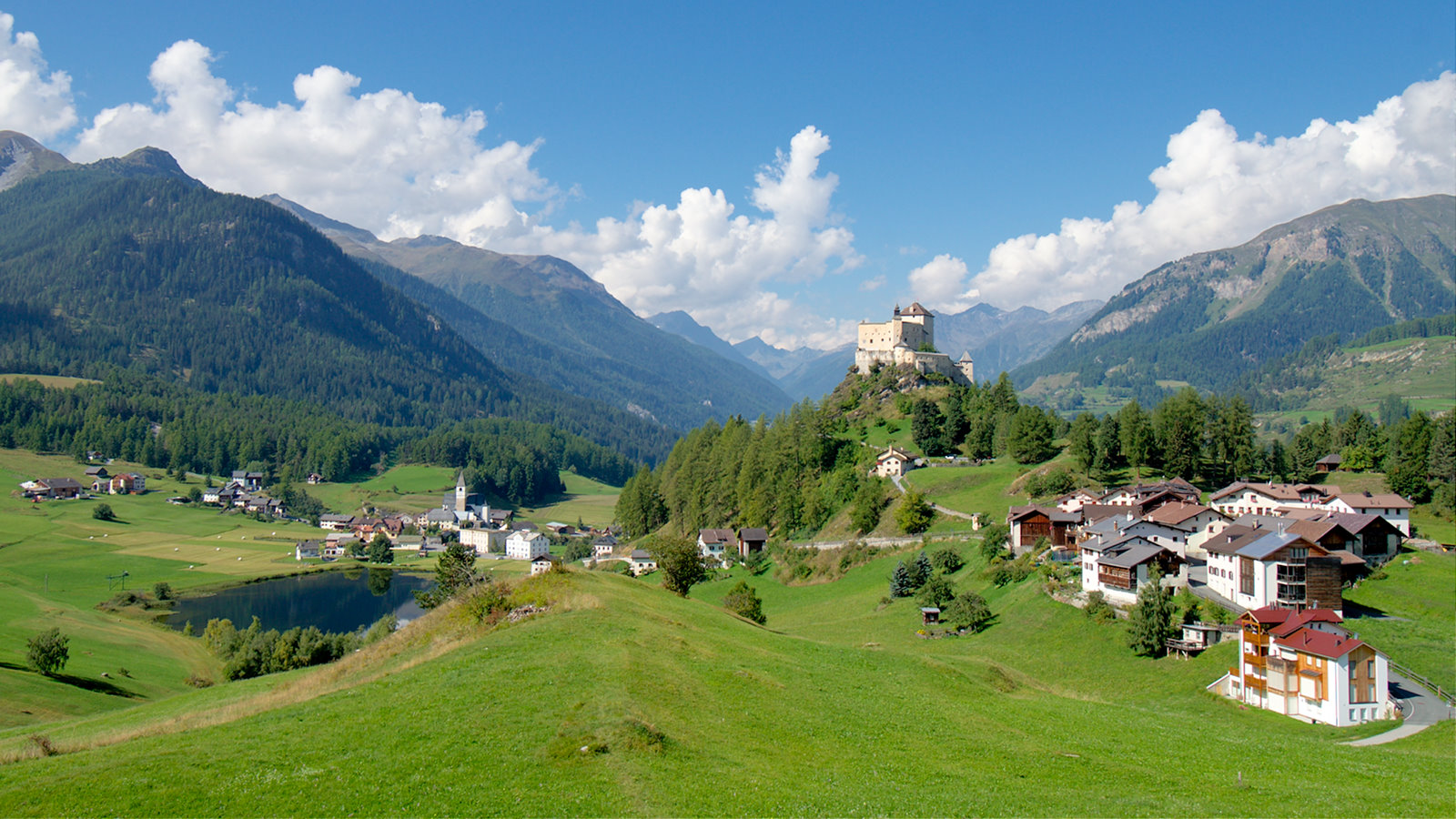 Tarasp castle, overlooking the village of the same name. What a great tip from the hotelier to visit here!. Rob's World