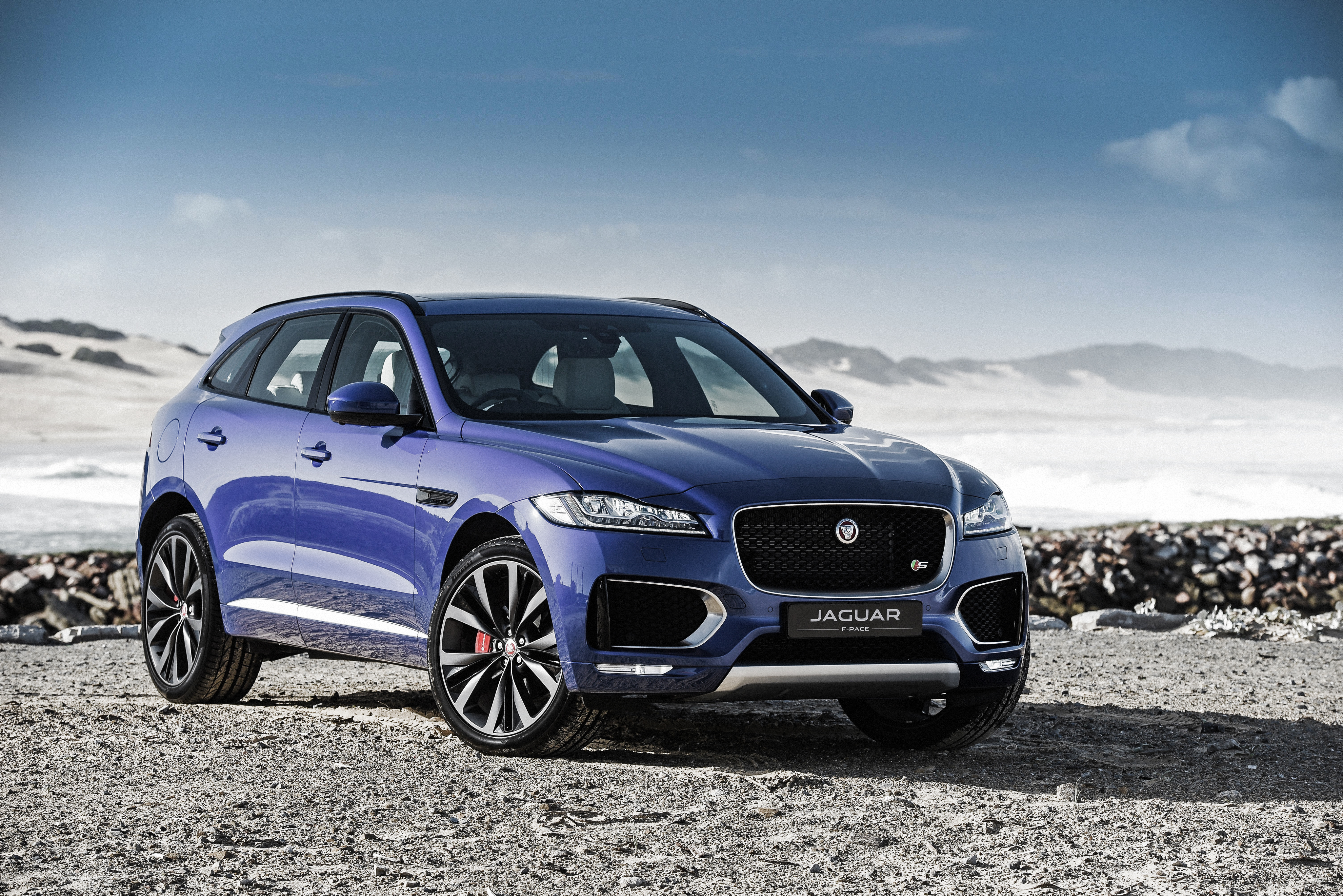 Jaguar F PACE SUV