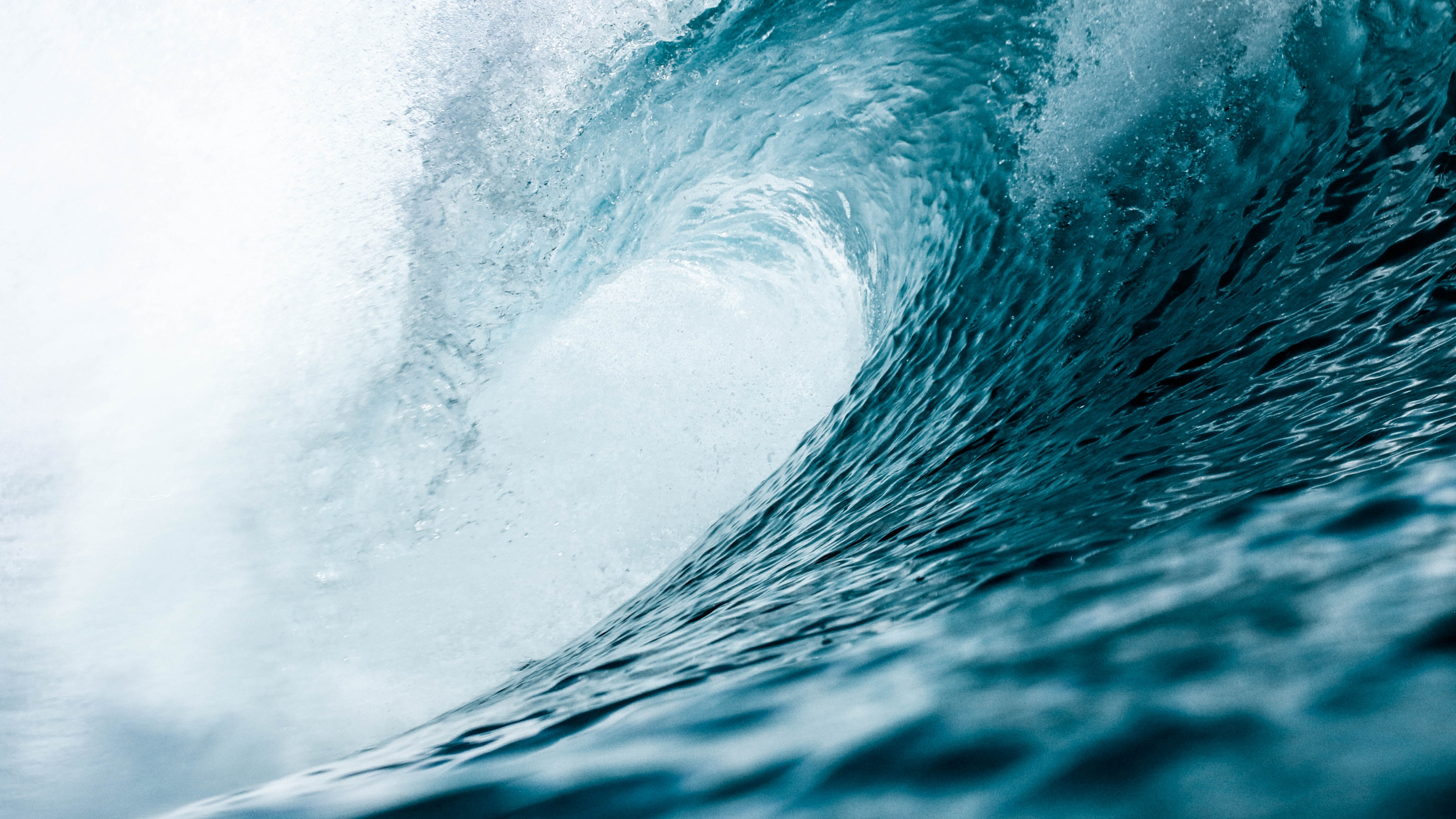 4K Ultra HD Wave Wallpaper Free 3840x2160 High Quality Background