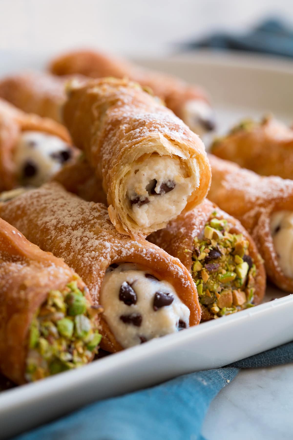 Cannoli (Canoli Filling and Shell Recipes)