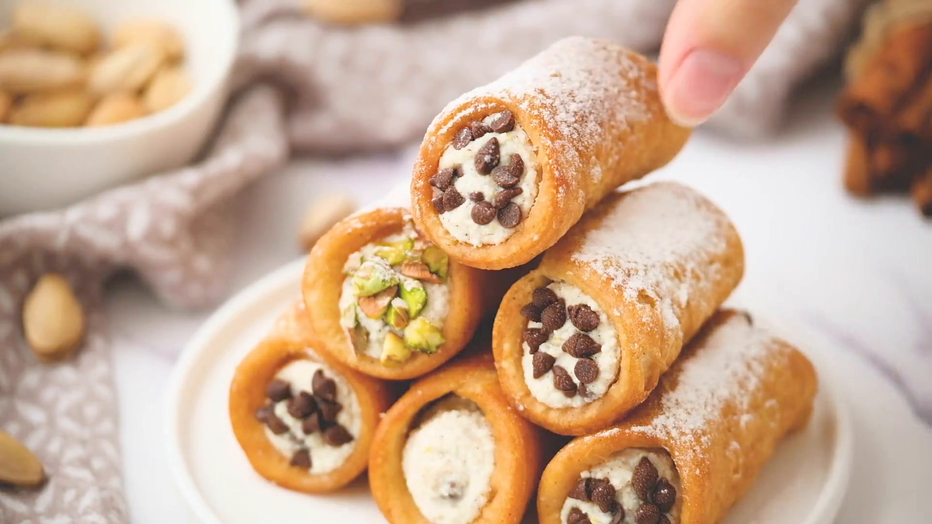 Homemade Cannolis