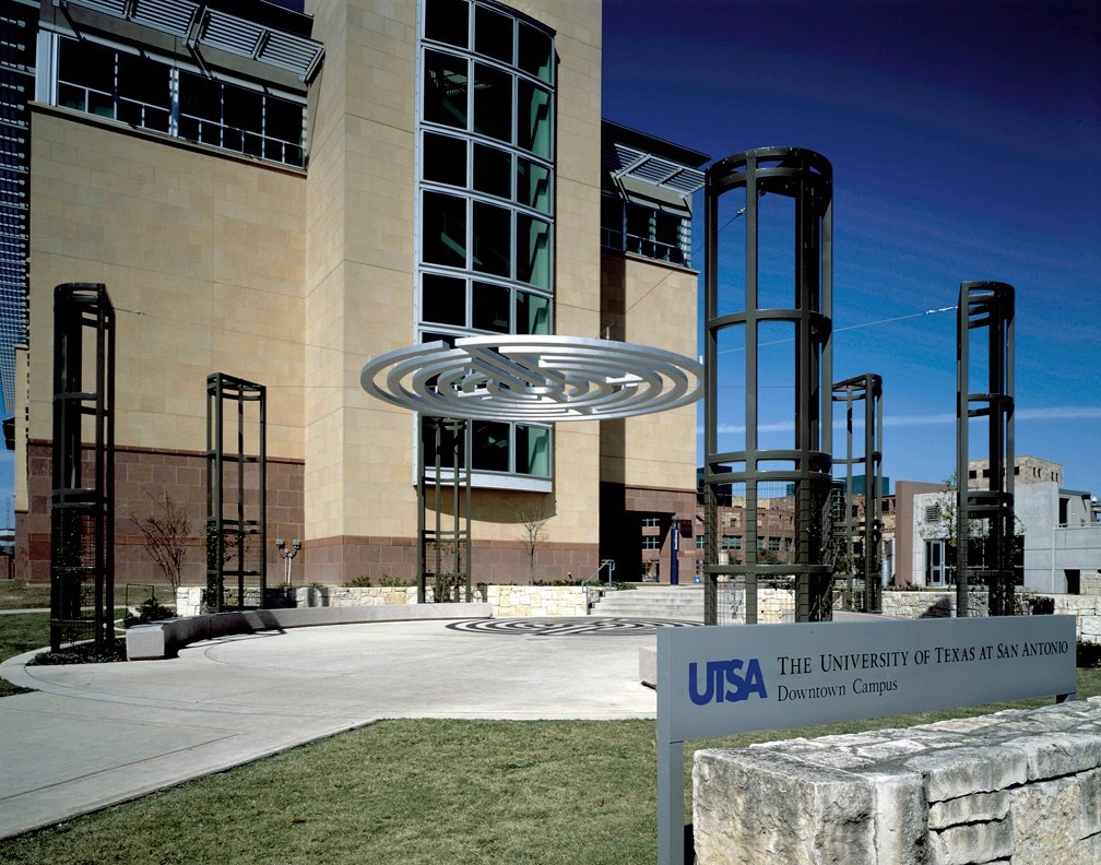 Labyrinth Gateway 2003