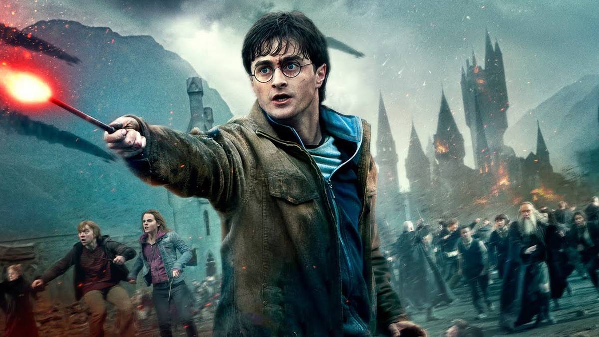 Harry Potter: 25 Behind The Scenes Photo That Completely Change Deathly Hallows Part 1 & 2