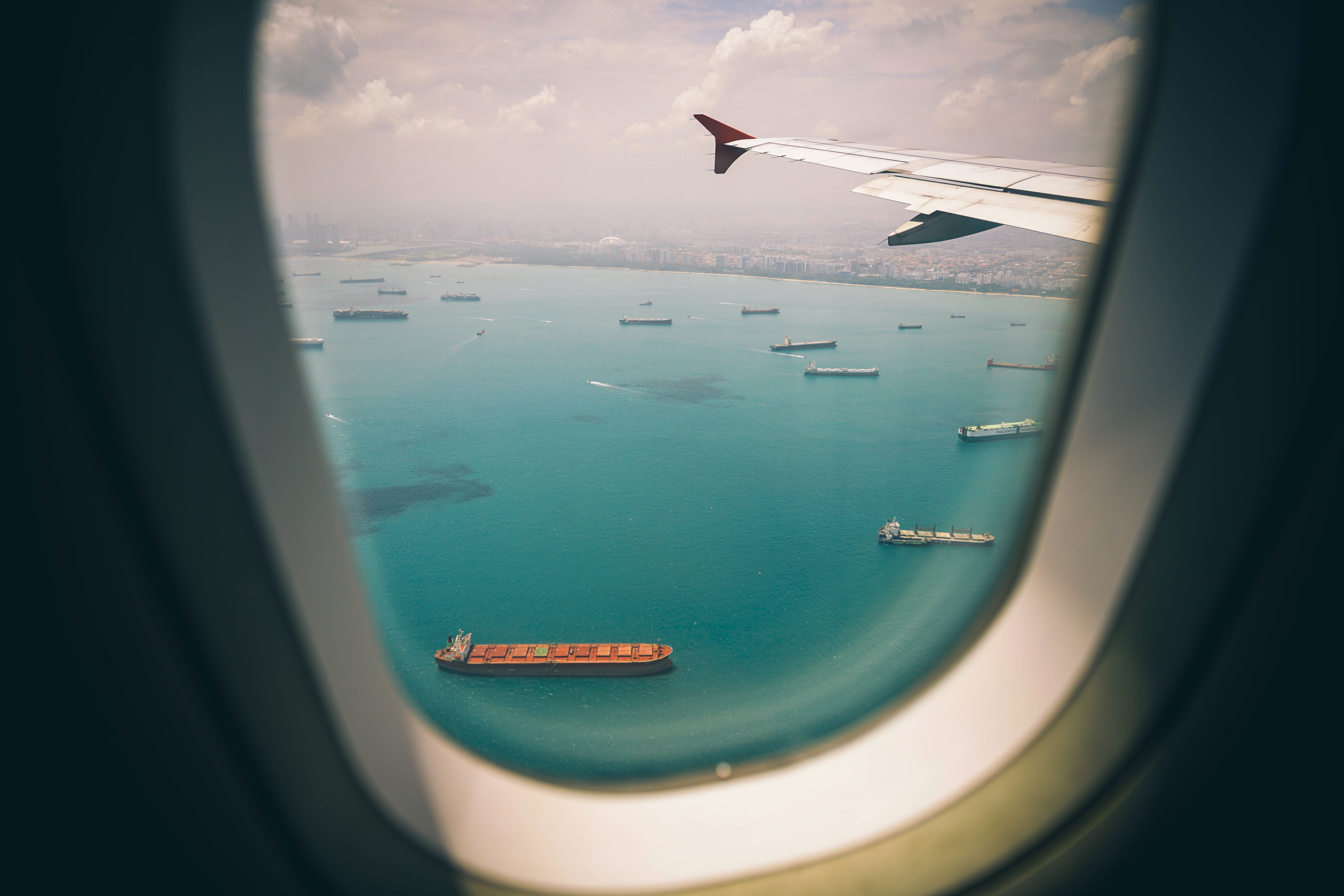 Free Airplane 4K Wallpaper & Desktop HD Background for PC