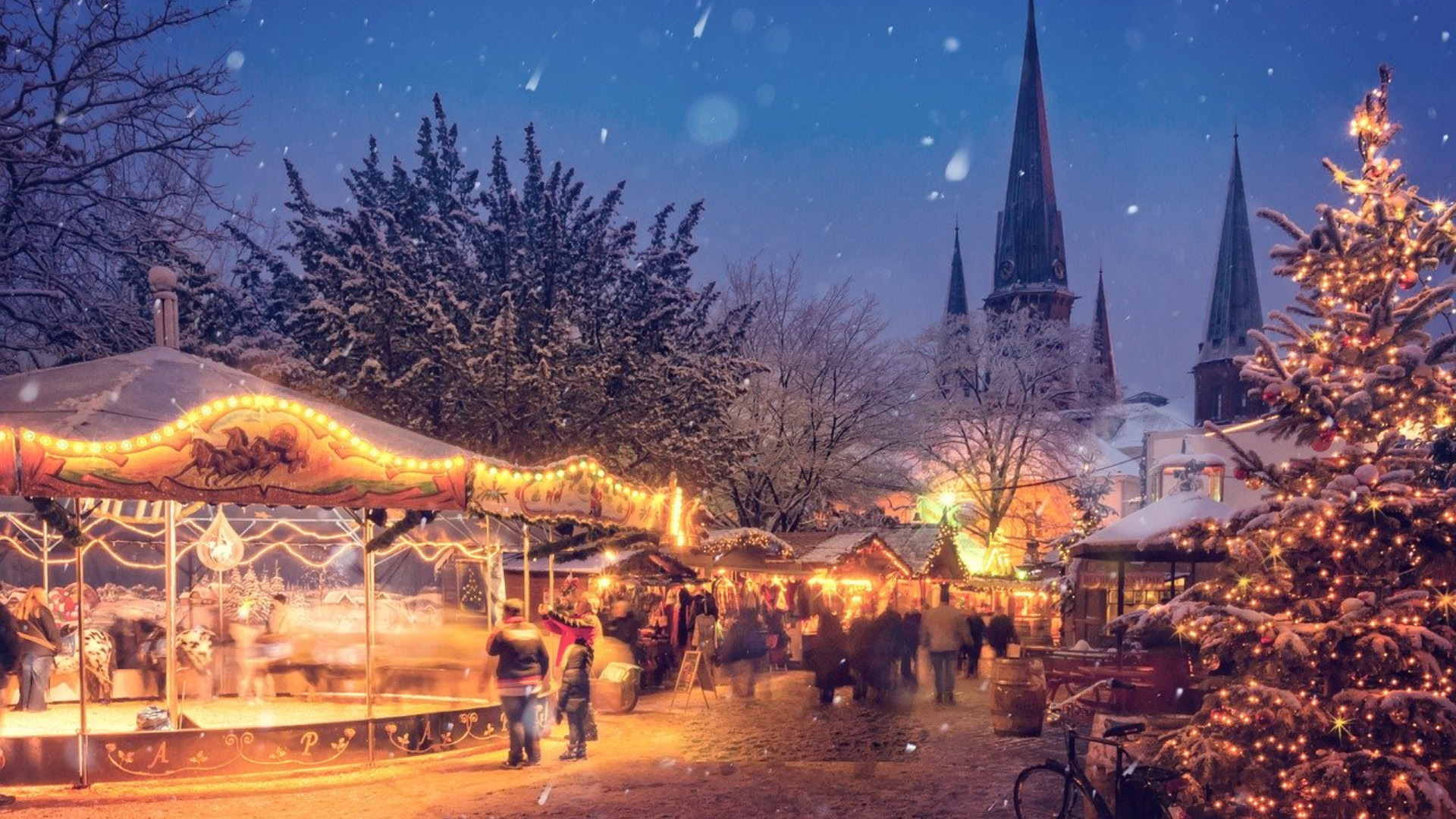 Vilnius Christmas Tree Ranks 1st Among Most Beautiful in Europe