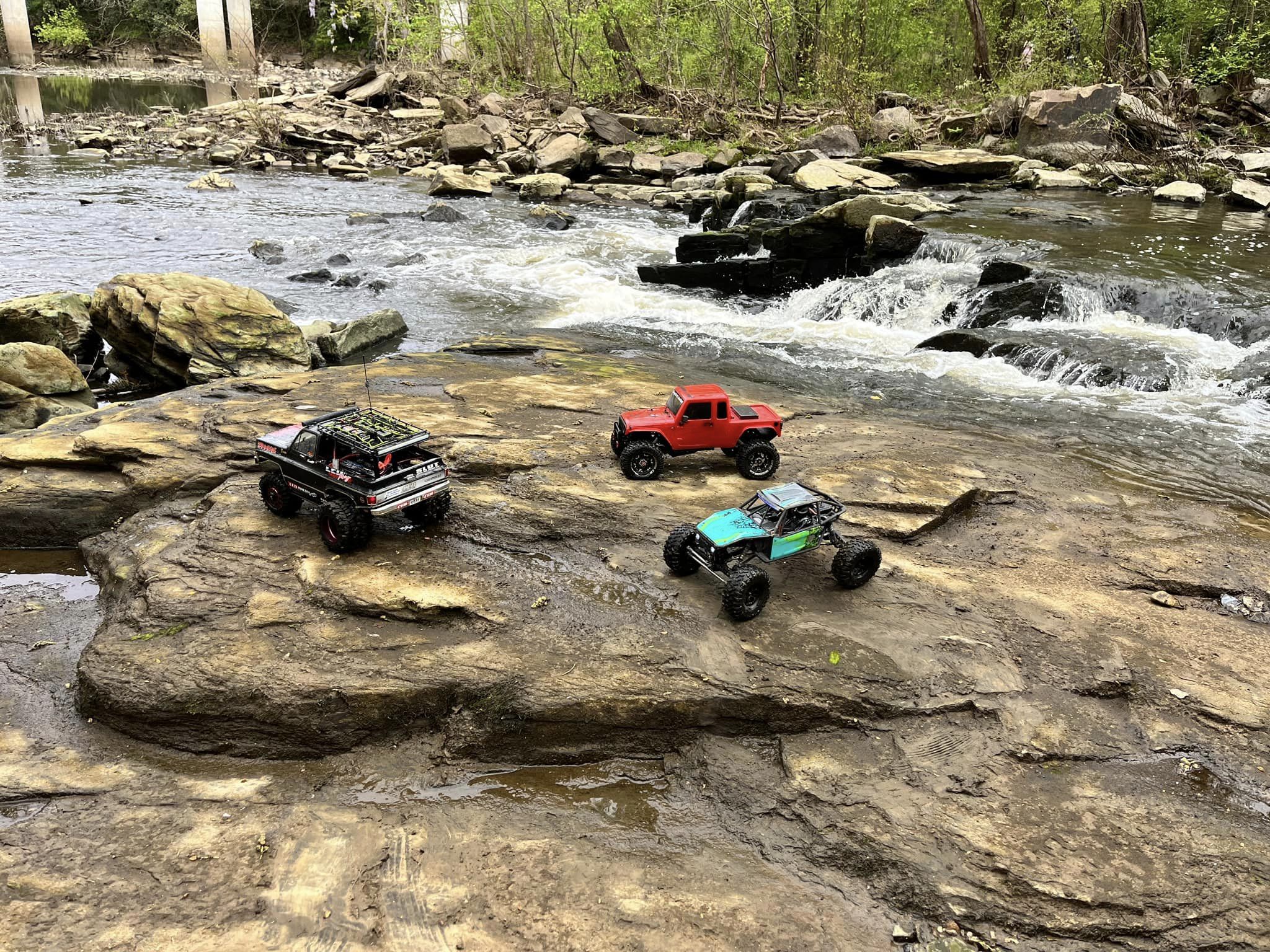 RC Rock Crawling in Rea's Creek Aqueduct Park