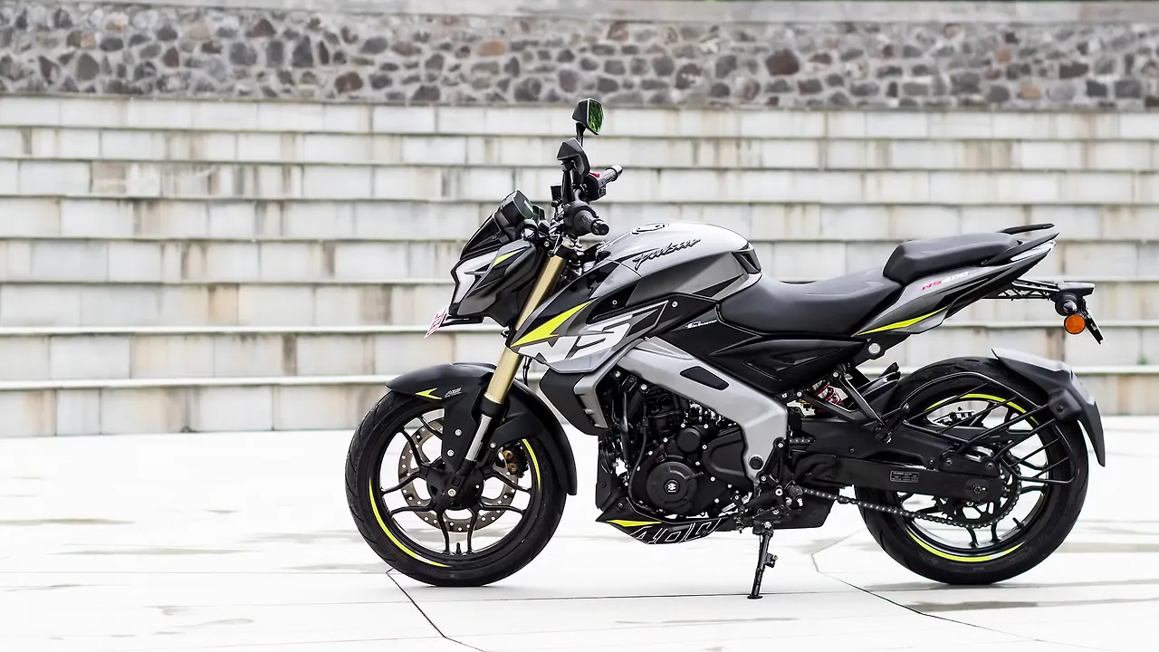 In India Mileage Pulsar Rs 400 Price Bajaj Pulsar NS400Z Price 2025 Bike Image, Mileage Colours