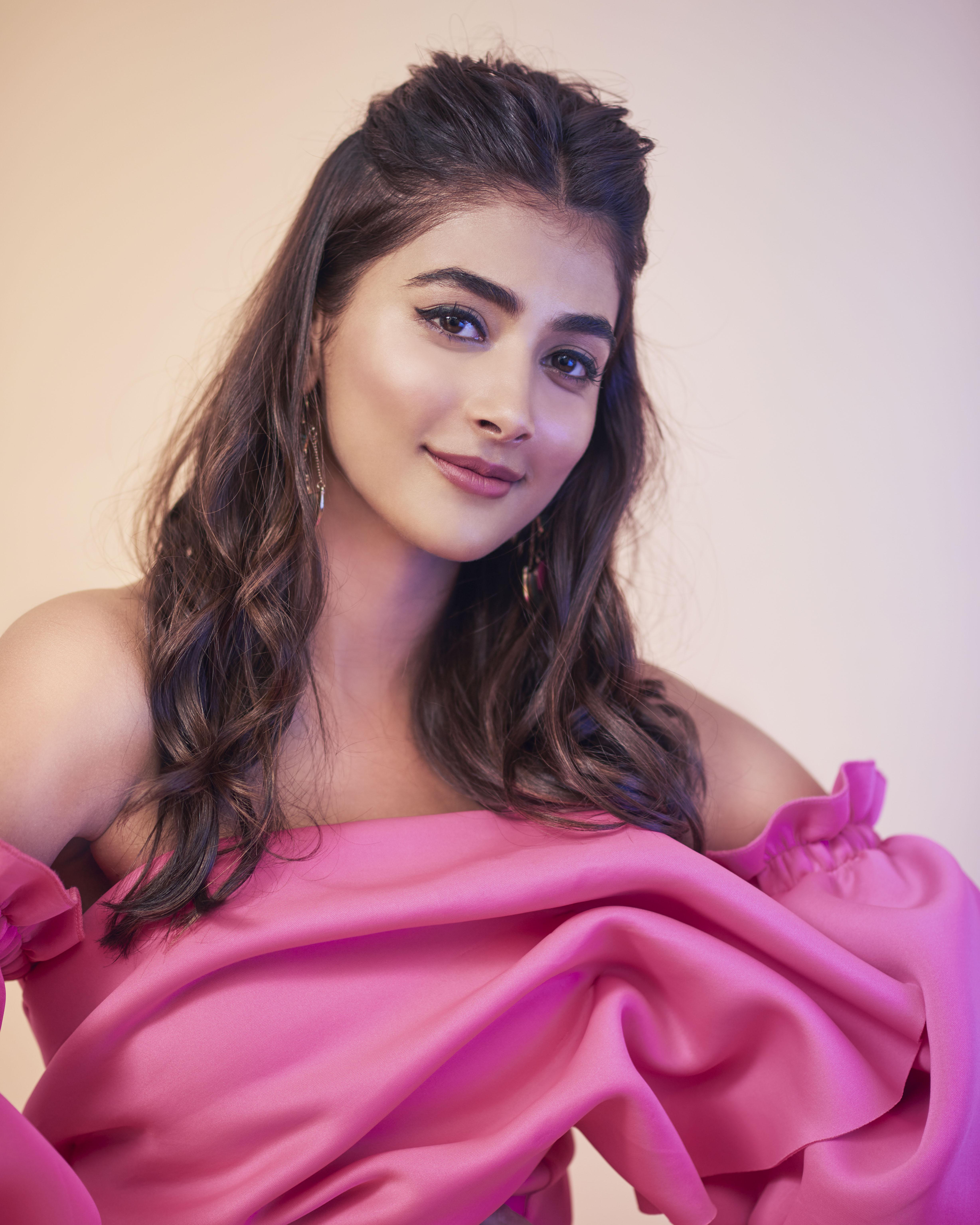 Pooja Hegde Portrait 5K Wallpaper for iPhone