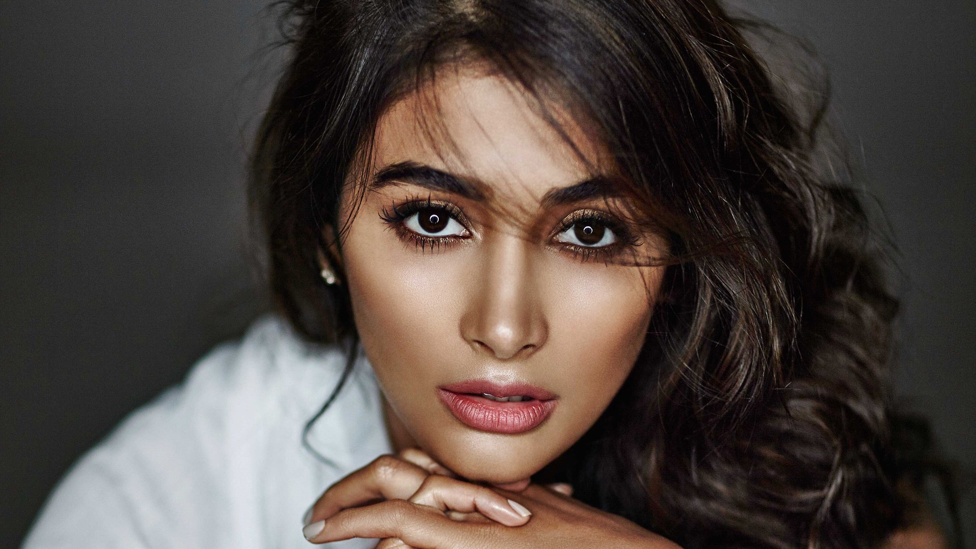 Download Celebrity Pooja Hegde 4k Ultra HD Wallpaper