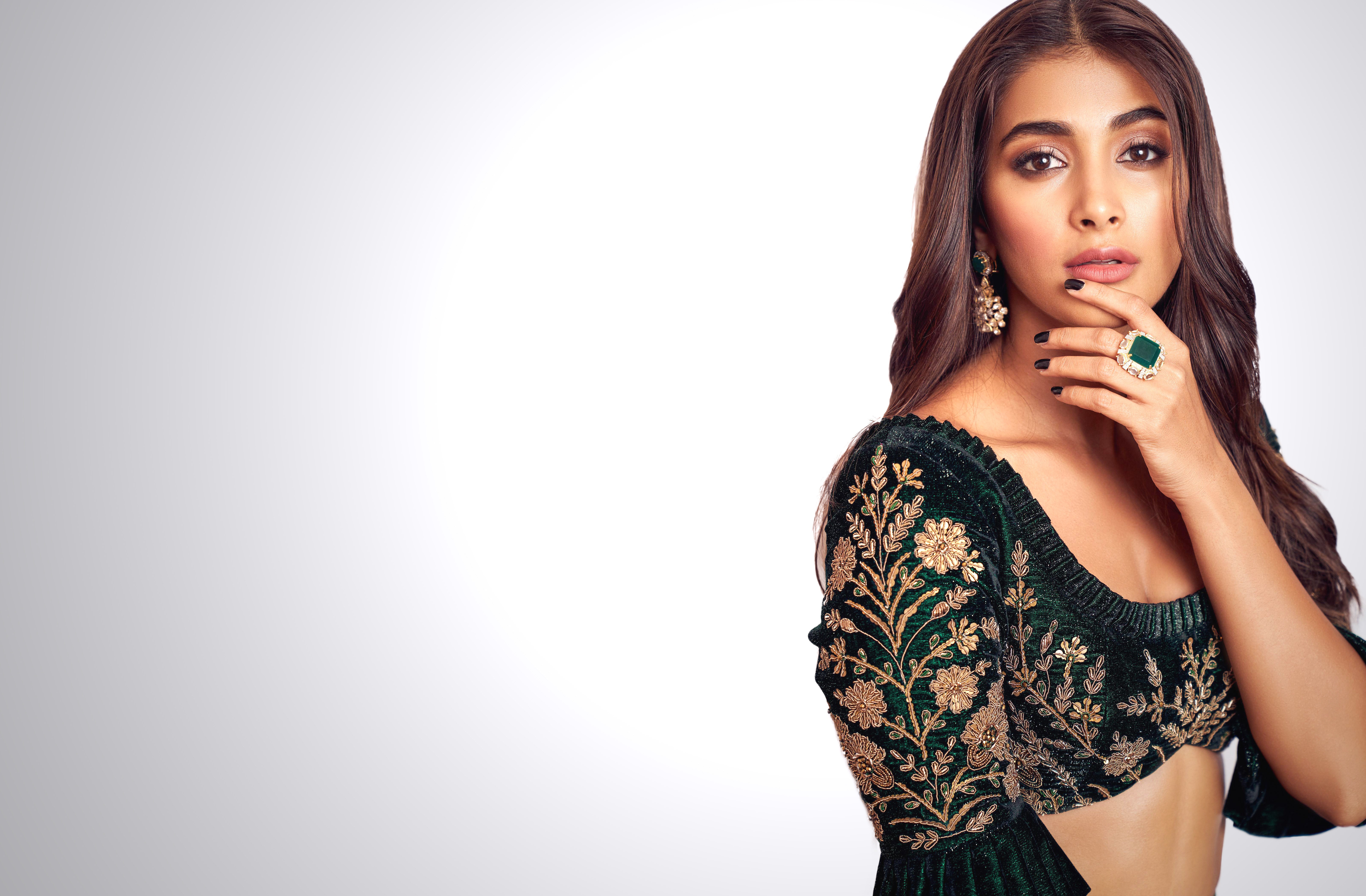 Pooja Hegde Phone Wallpaper: Free 4K & HD Downloads