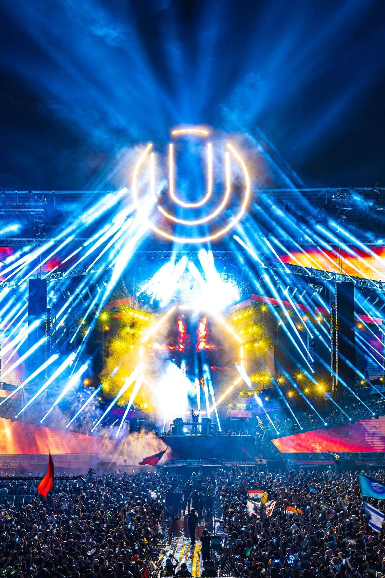 Ultra Music Festival Celebrates 25th Anniversary Amid Rain Soaked Conditions