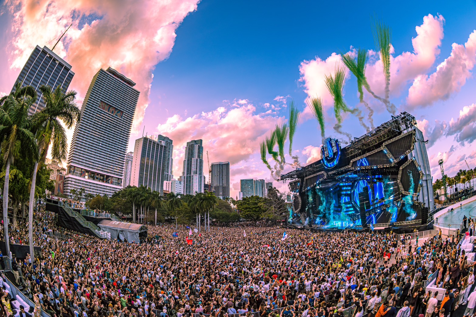 DCM Chuliepote Attends Ultra Music Festival 2025 in Miami - สถานเอกอัครราชทูต ณ กรุงวอชิงตัน