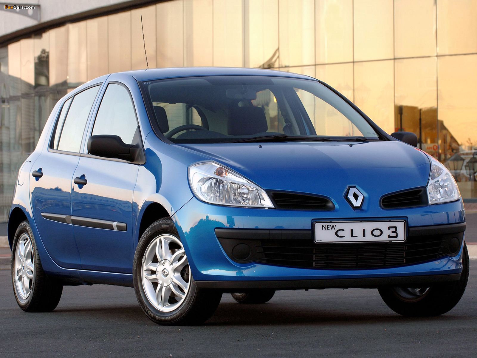 Renault Clio 5 Door ZA Spec 2006–09 Wallpaper (1600x1200)