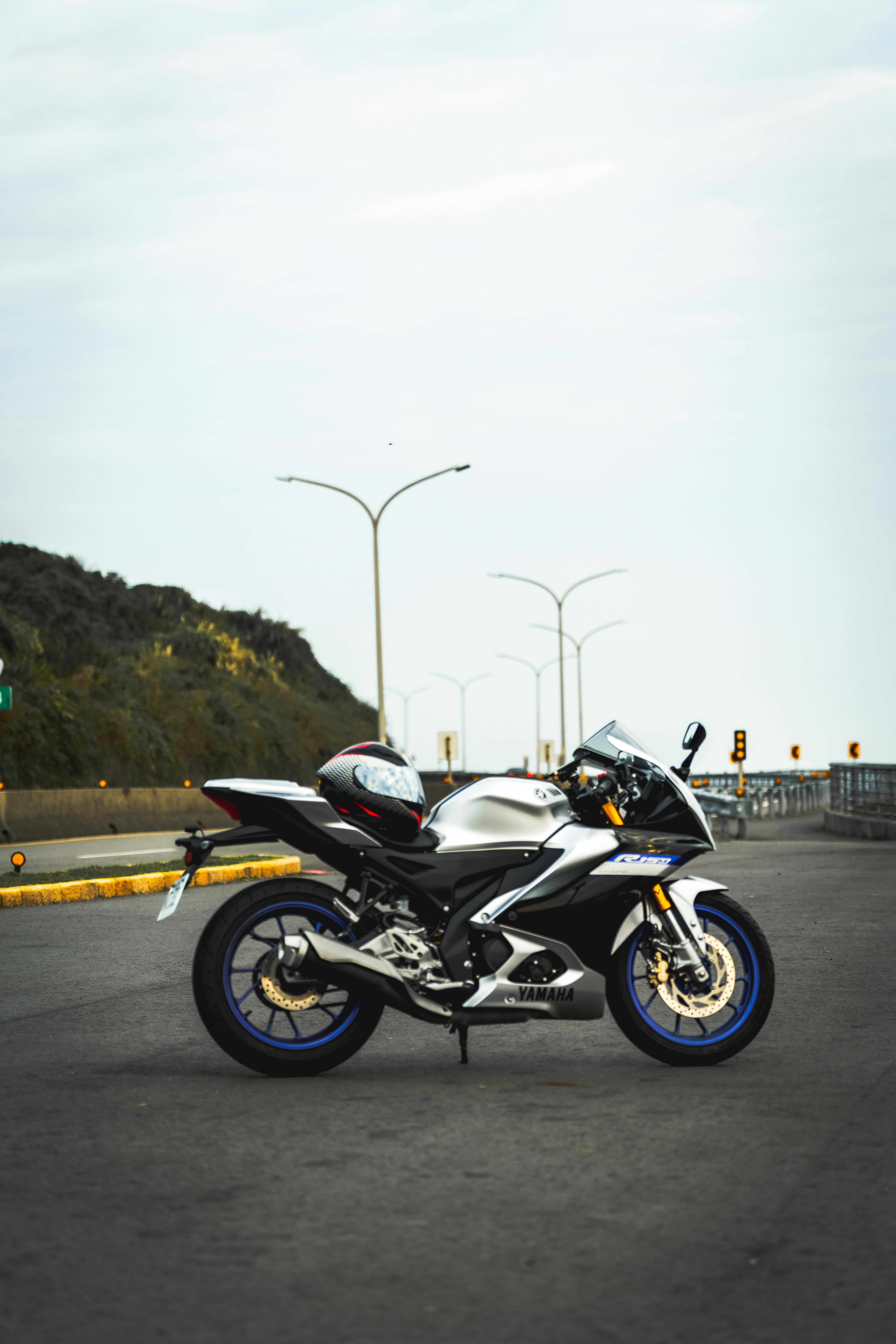 Yamaha R15M on Road · Free