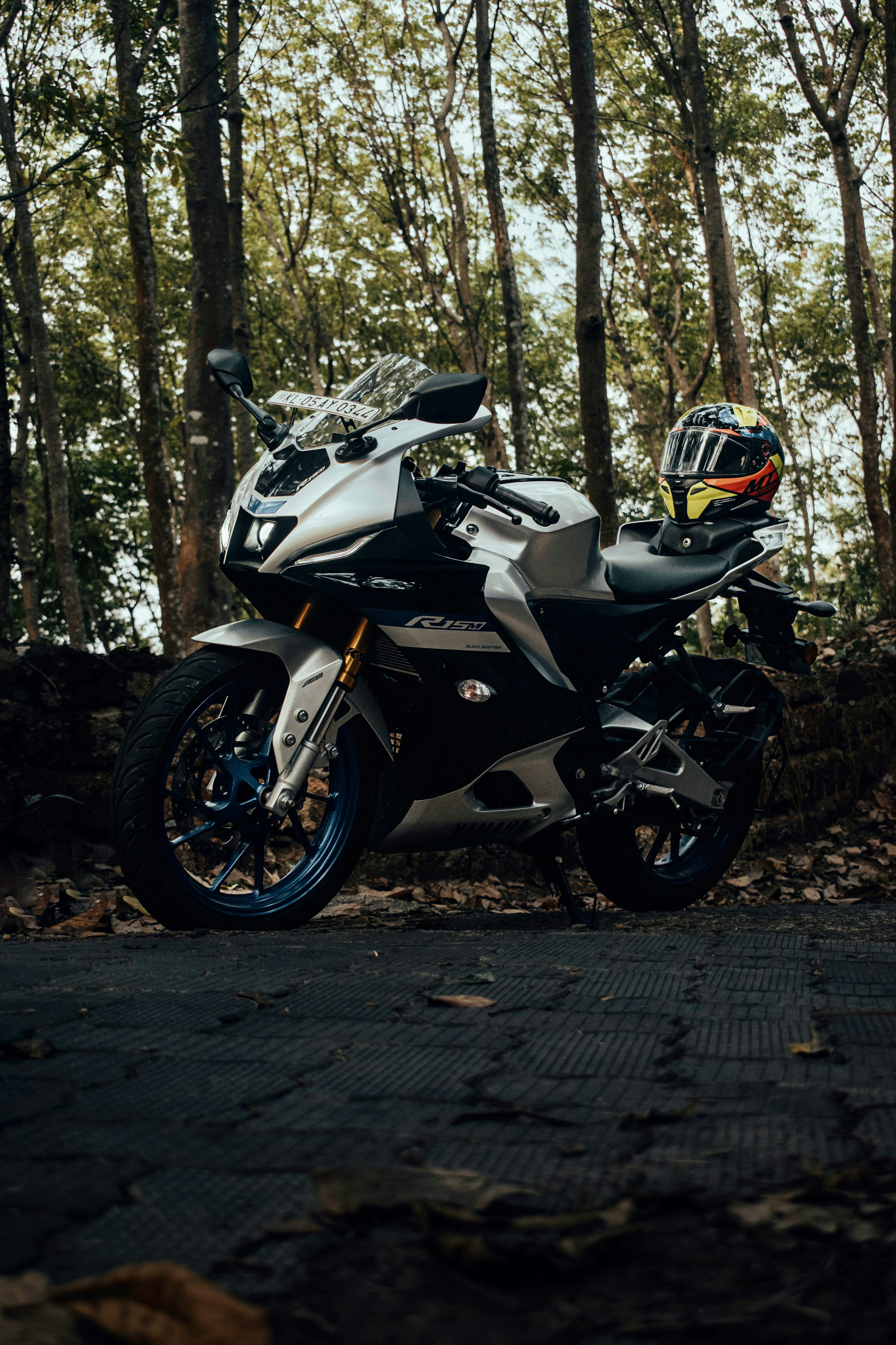 R15 Picture. Download Free Image