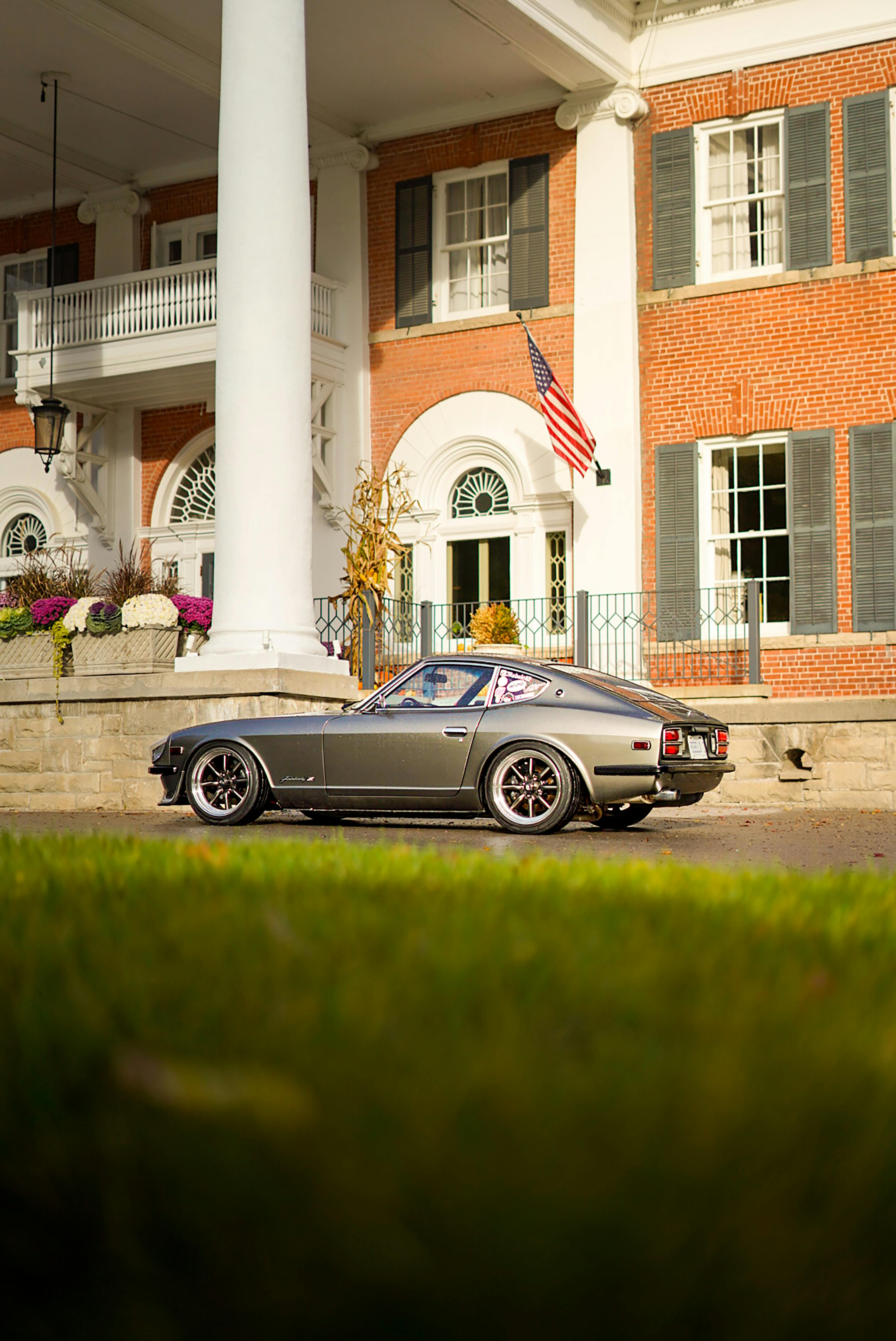 Nissan Z near Mansion House · Free