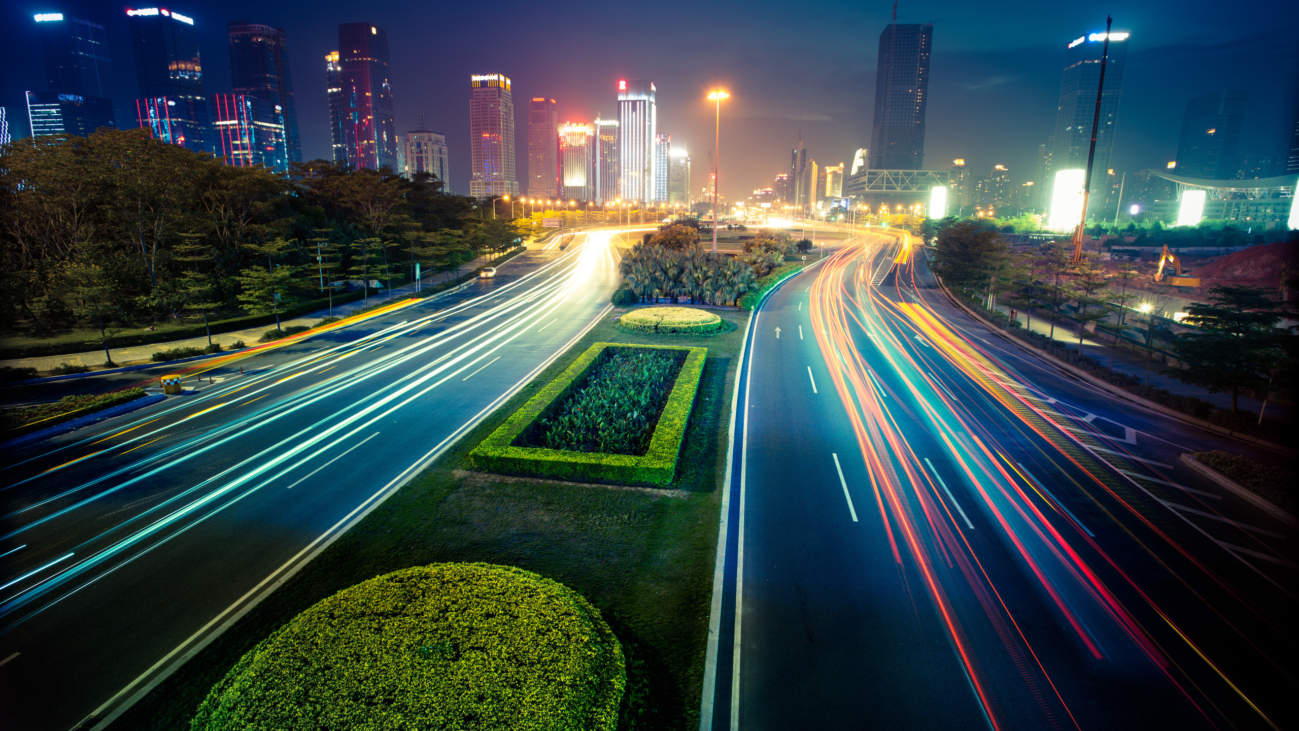 HD Time Lapse Cityscape: Dynamic Night Photography Wallpaper