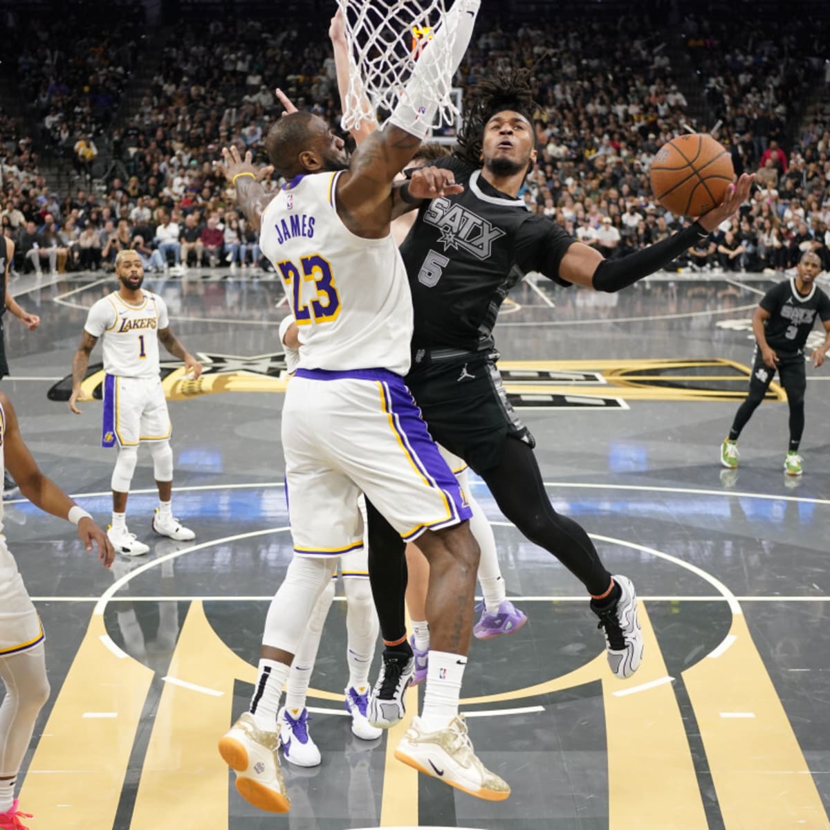 What is the National Media Saying About Stephon Castle?