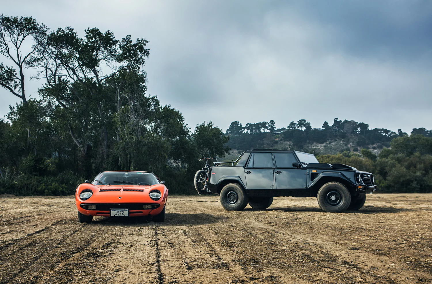 Lamborghini Miura & Lamborghini LM002