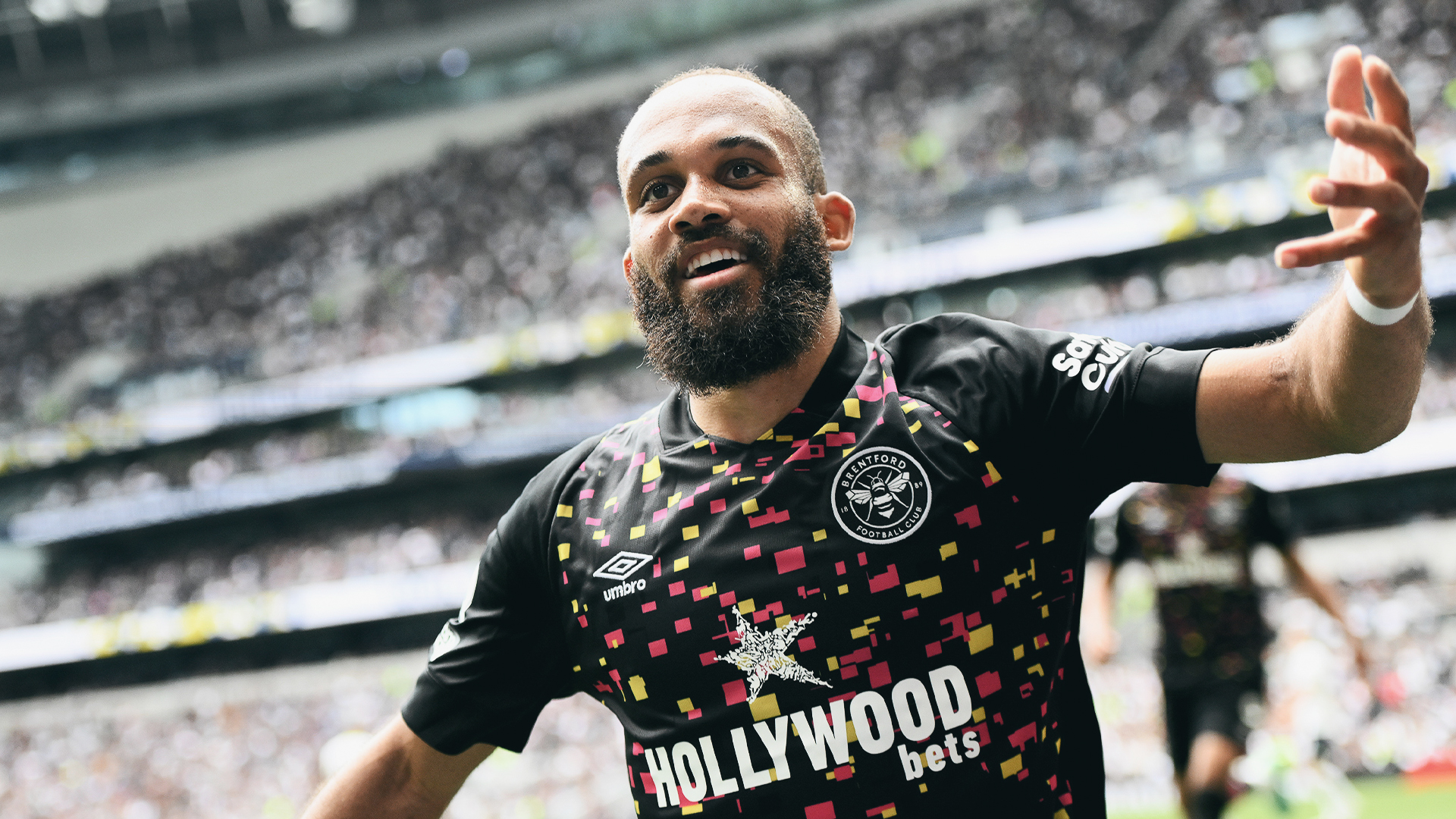 Bryan Mbeumo: Manchester United make £70m bid for Brentford forward