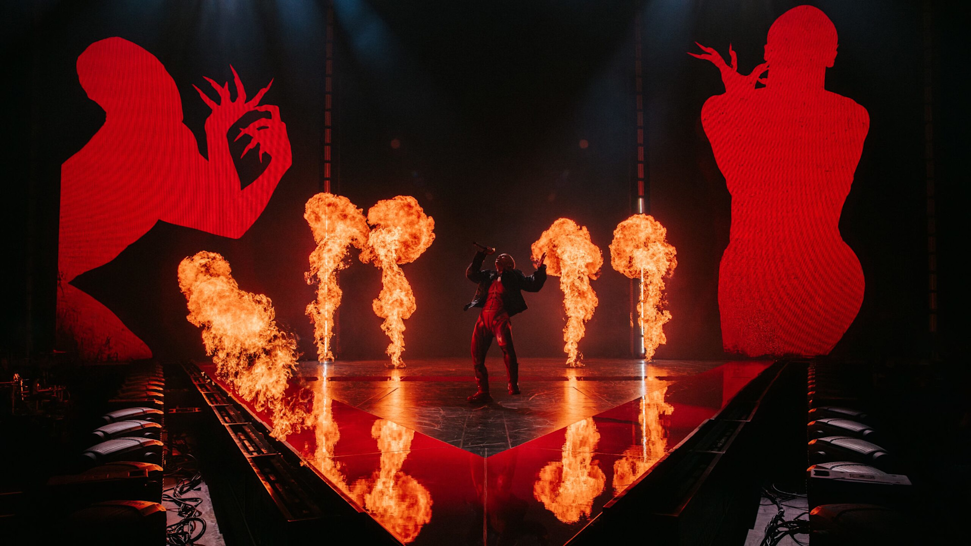 Notch. Doja Cat's The Scarlet Tour