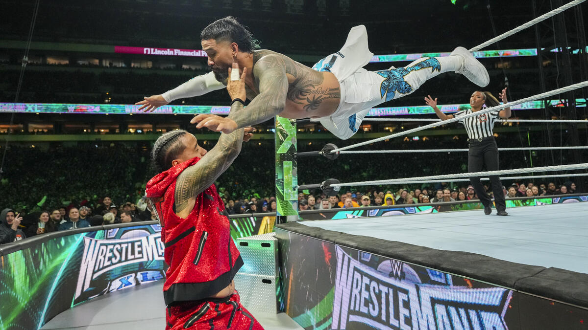 Jey Uso vs. Jimmy Uso: photoWWE