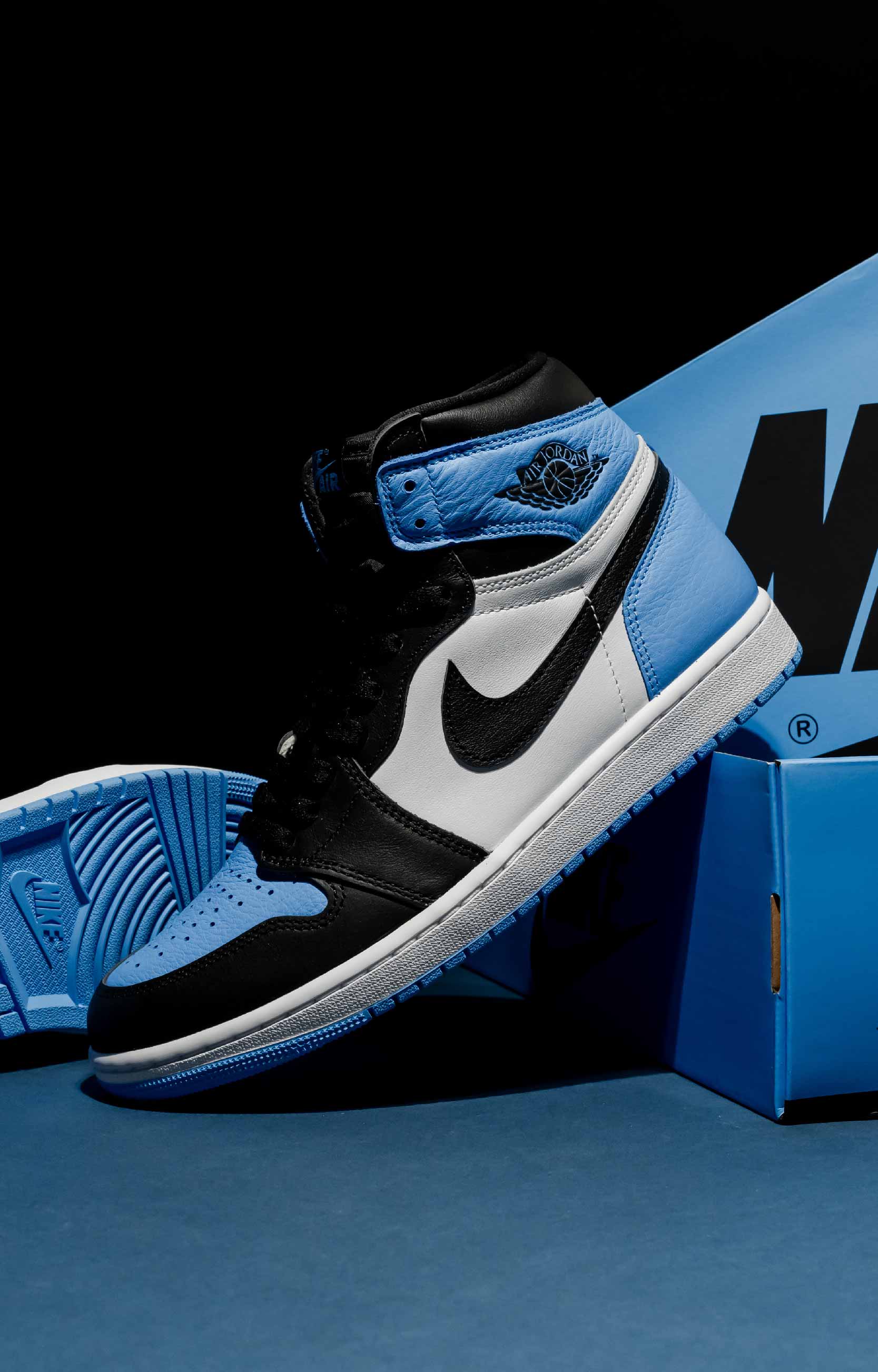 AIR JORDAN 1 RETRO HIGH OG UNIVERSITY BLUE. Raffle atmos Kuala Lumpur