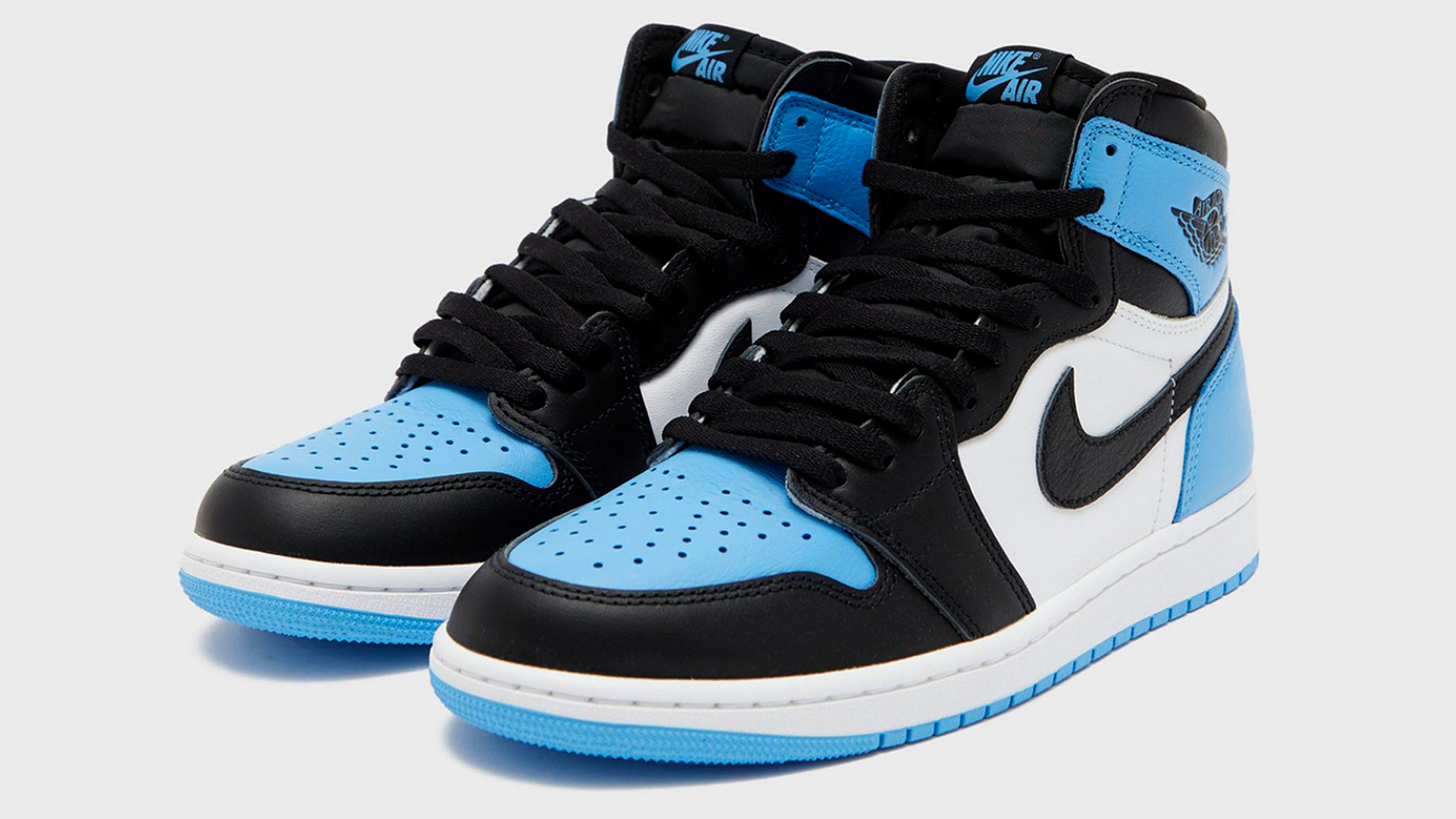 Official Image Of the Air Jordan 1 Retro High OG University Blue Are Finally Here