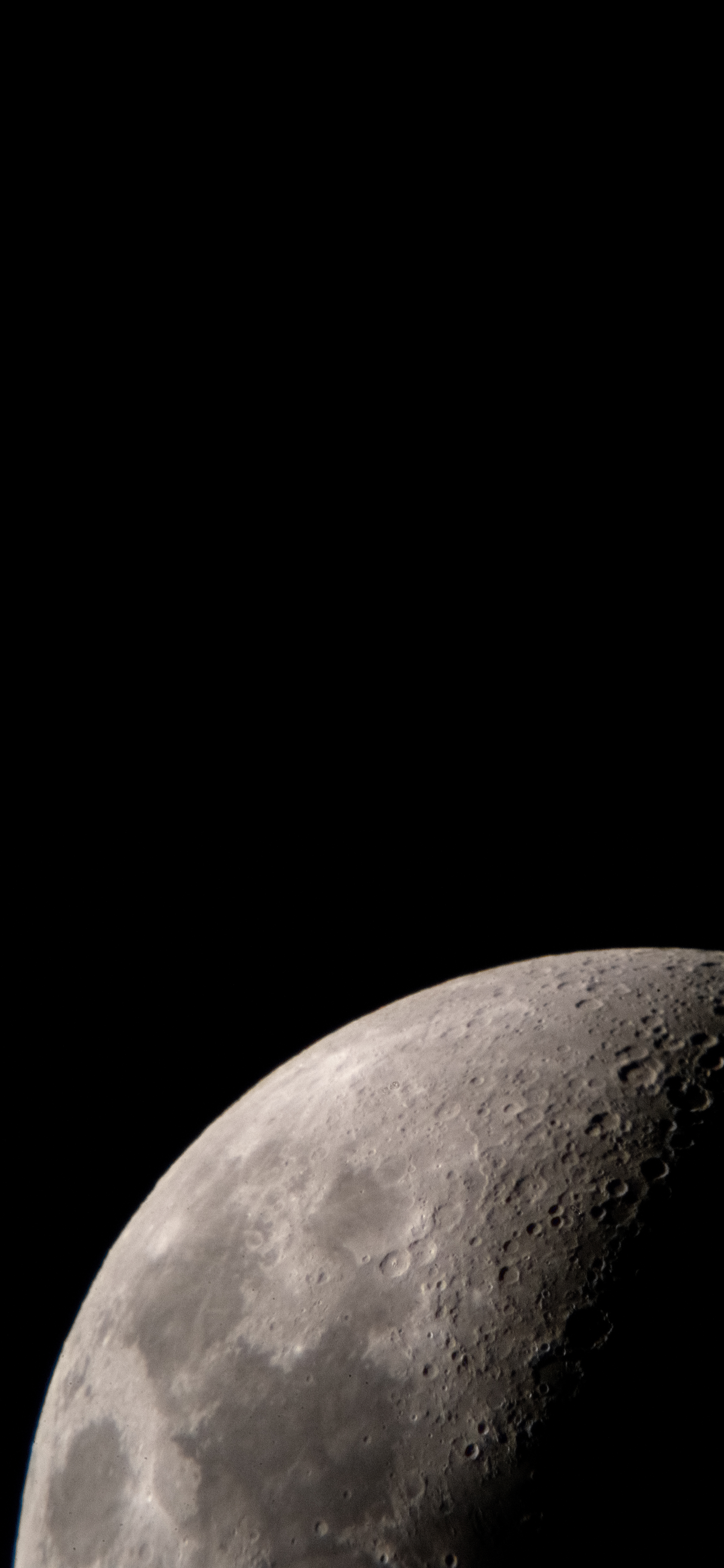 If anyone wants a phone wallpaper, here's a photo of the moon I took