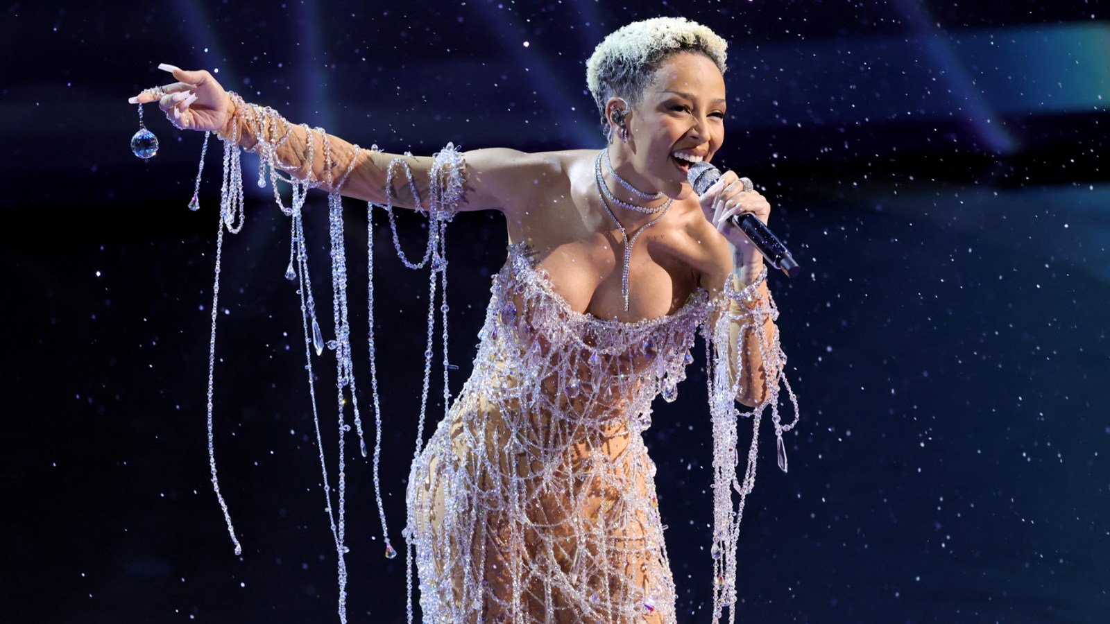 Doja Cat Reflects on Oscars James Bond Tribute: 'The Nerves Got to Me'