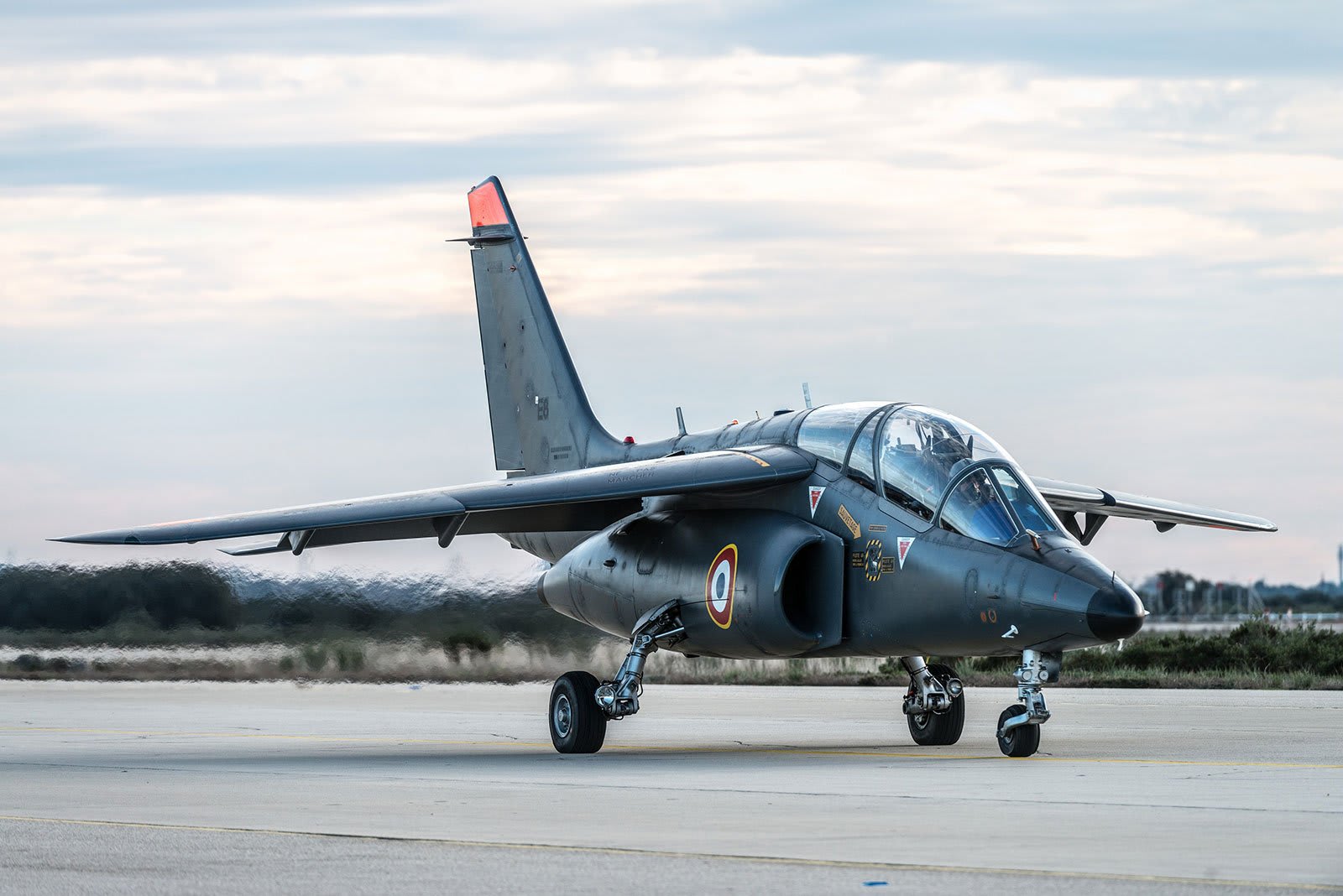 Military customer support: Alpha Jet