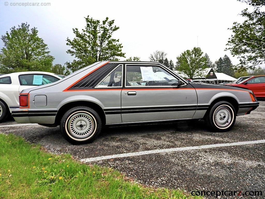 Ford Mustang Sport Hatchback Chassis 0F03A236966